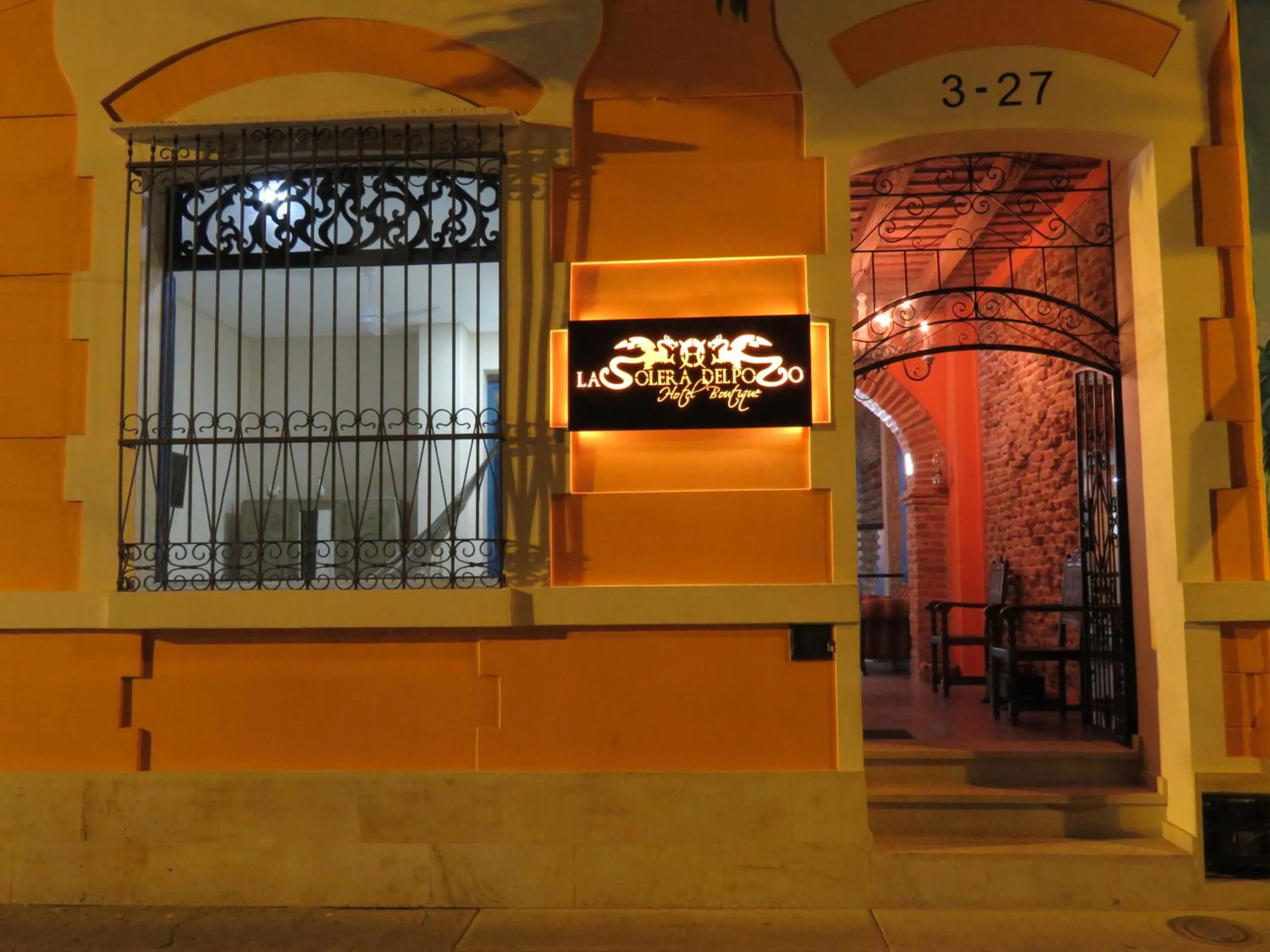 Facade/entrance in Hotel Boutique La Solera Del Pozo