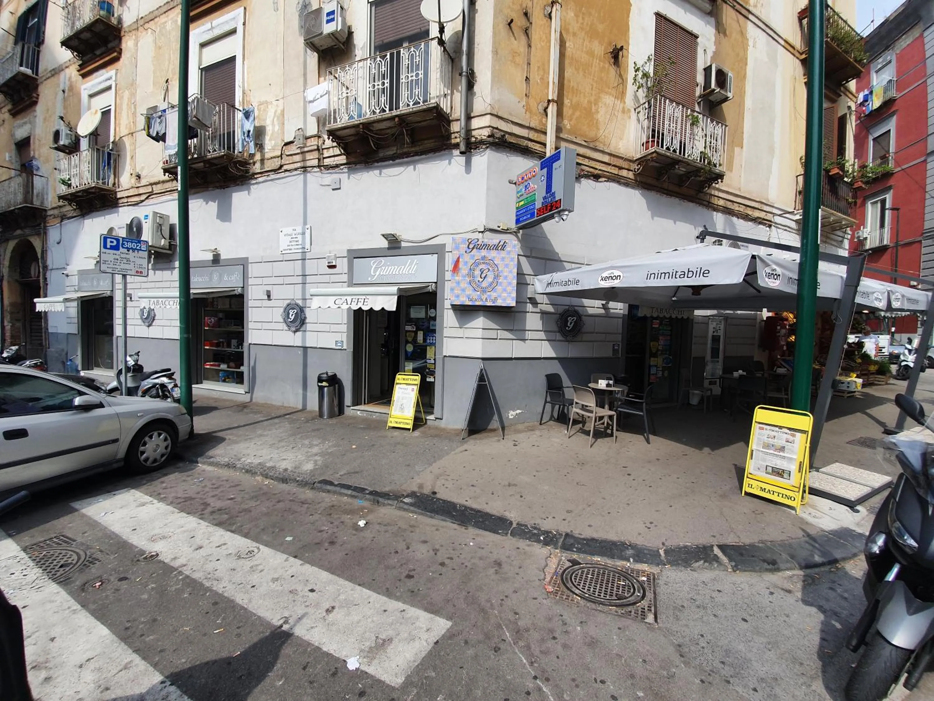 Restaurant/places to eat in Dimora Costantino