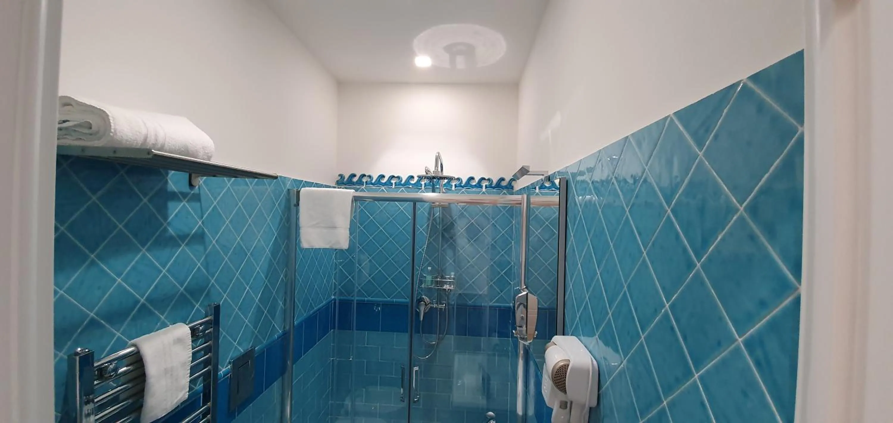 Toilet in Dimora Costantino