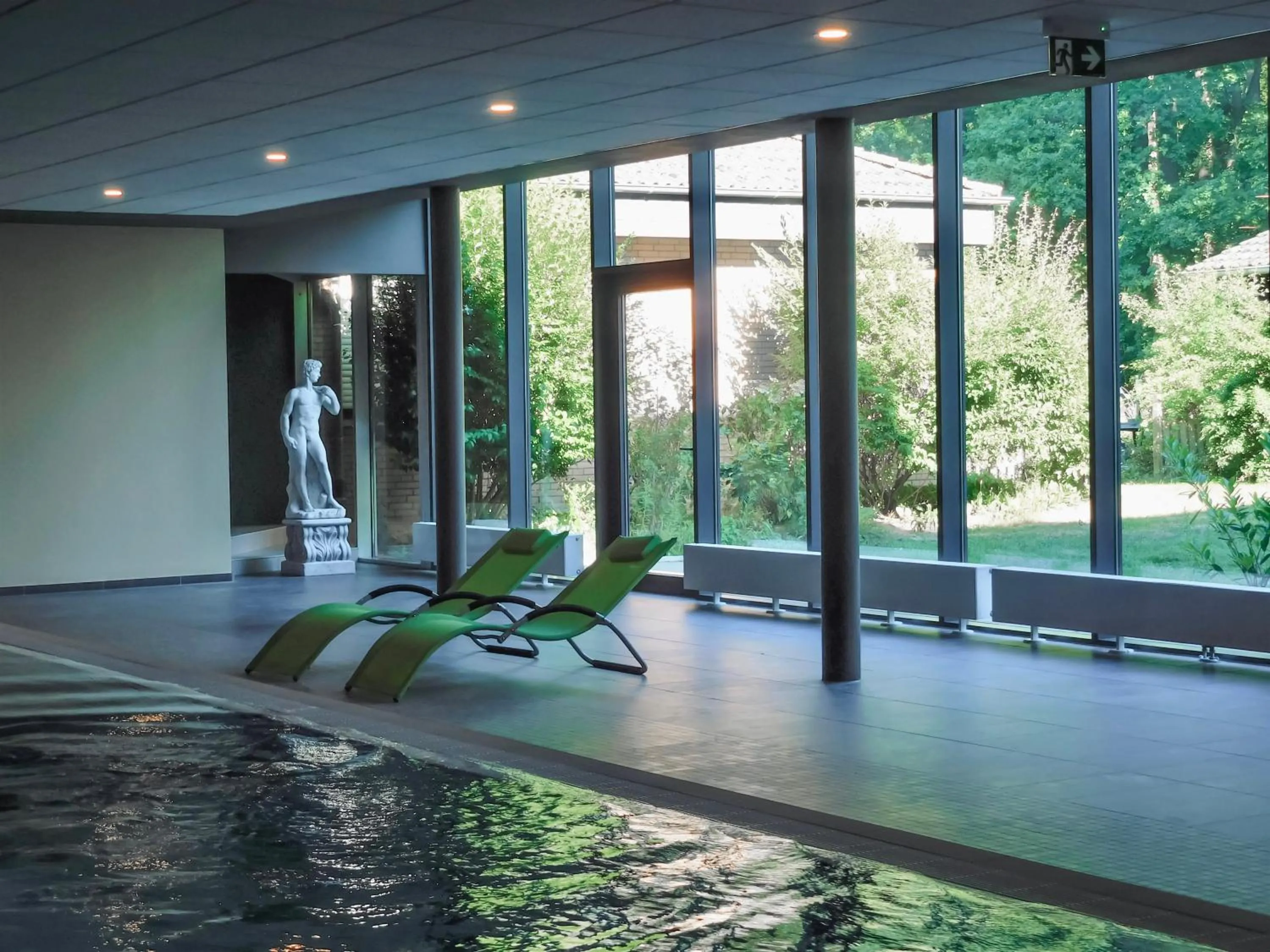 Swimming pool in Bergmark Hotel