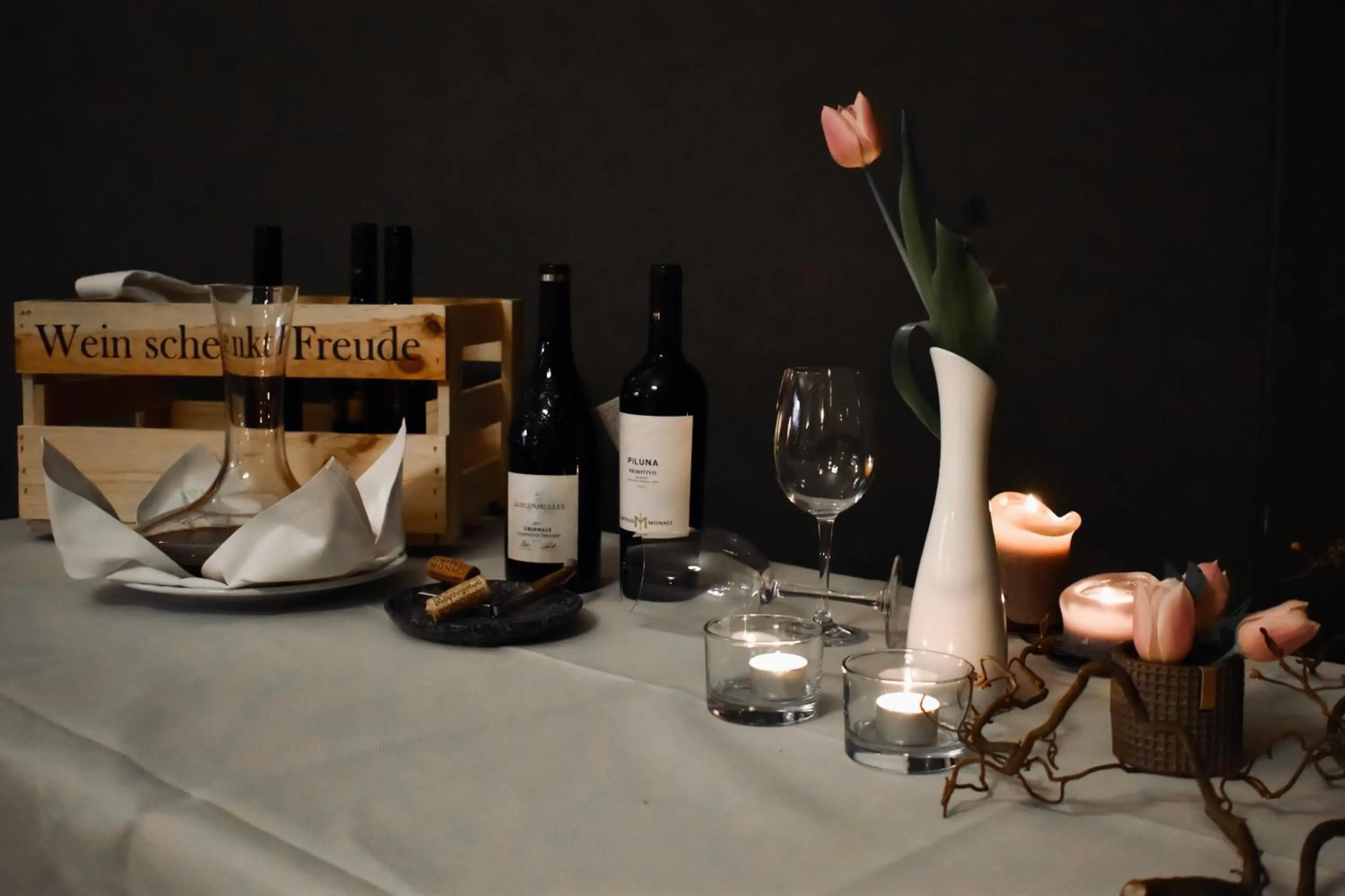 Restaurant/places to eat in Bergmark Hotel