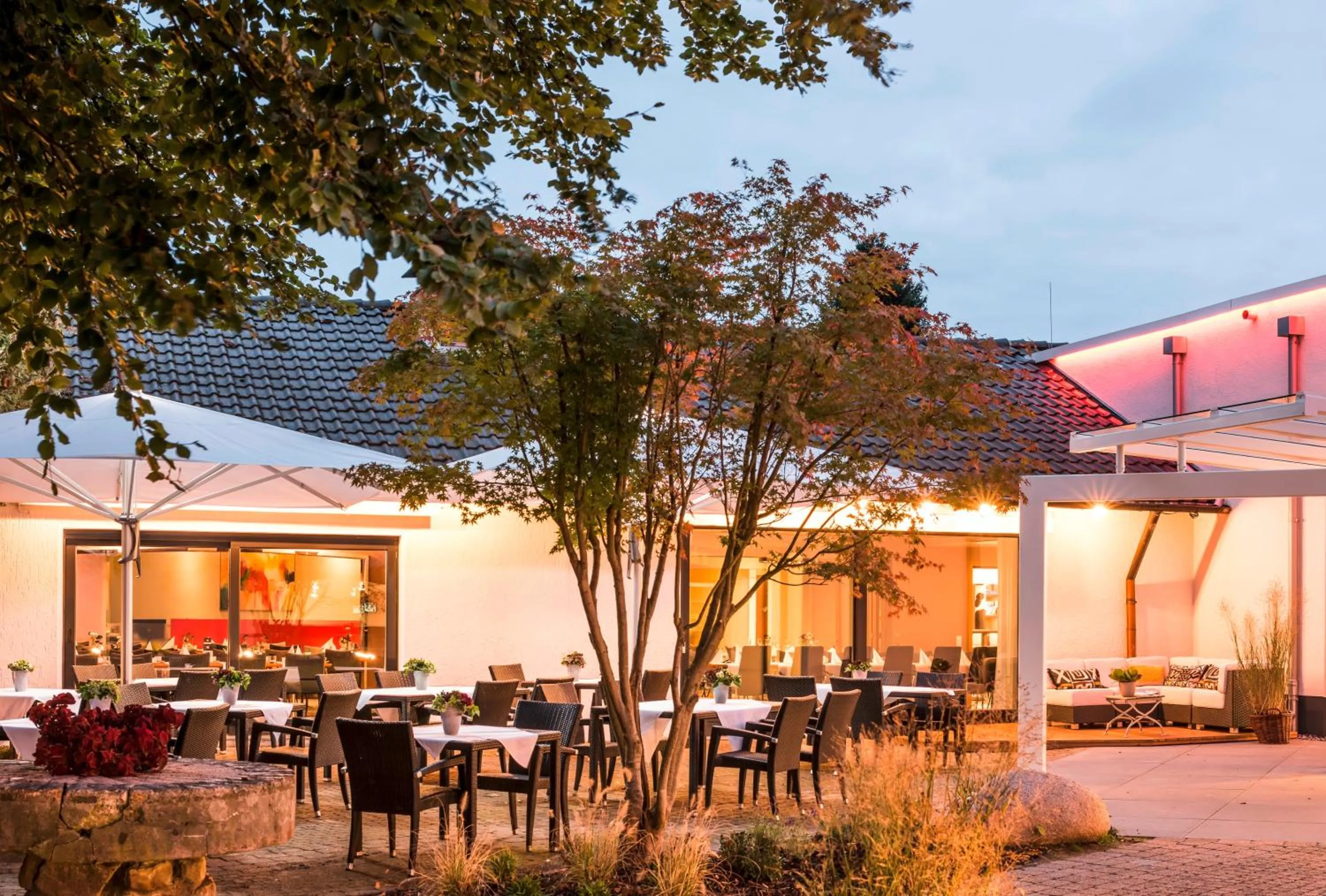 Property building in Mintrops Land Hotel Burgaltendorf