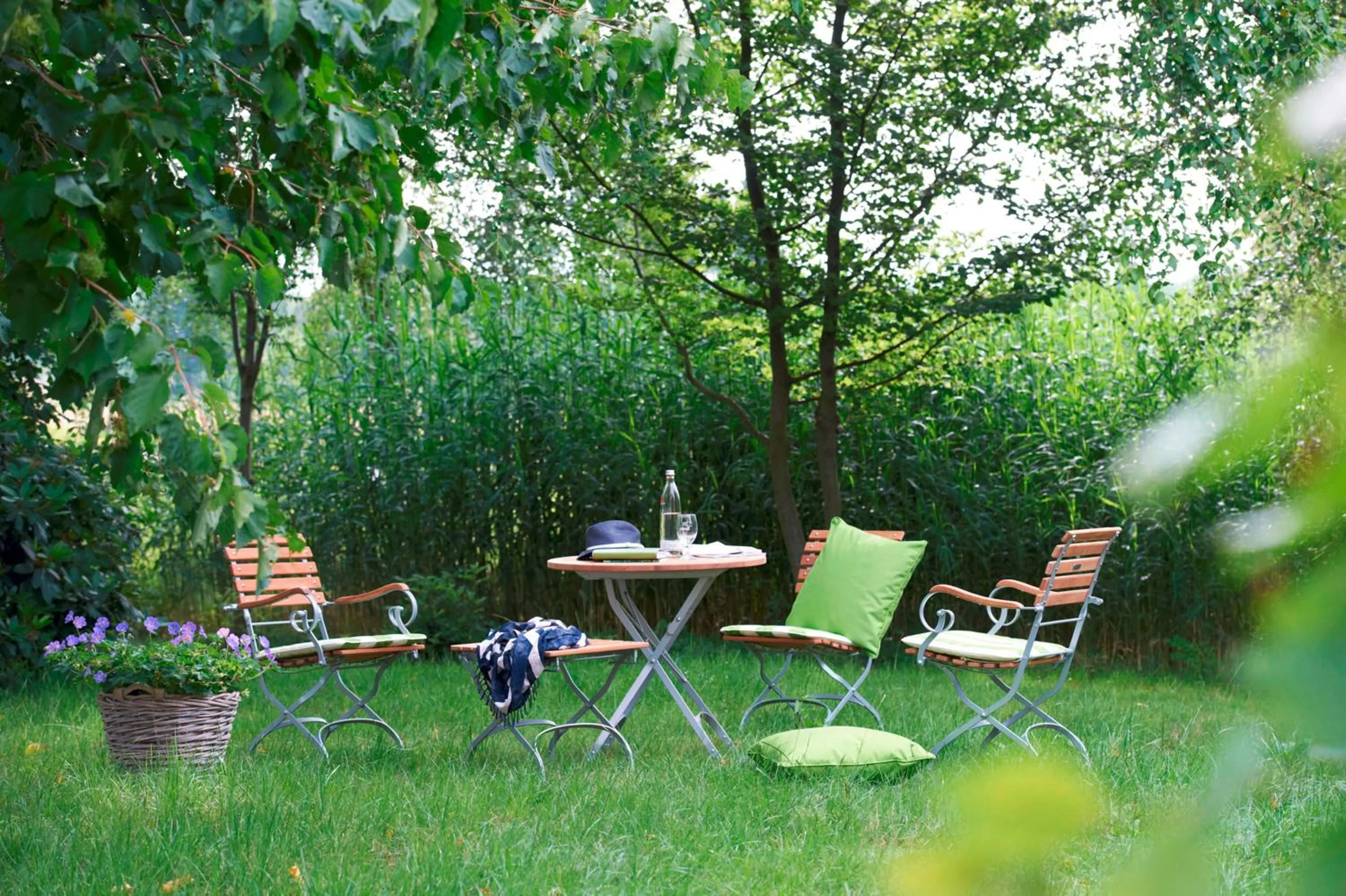 Garden in Mintrops Land Hotel Burgaltendorf