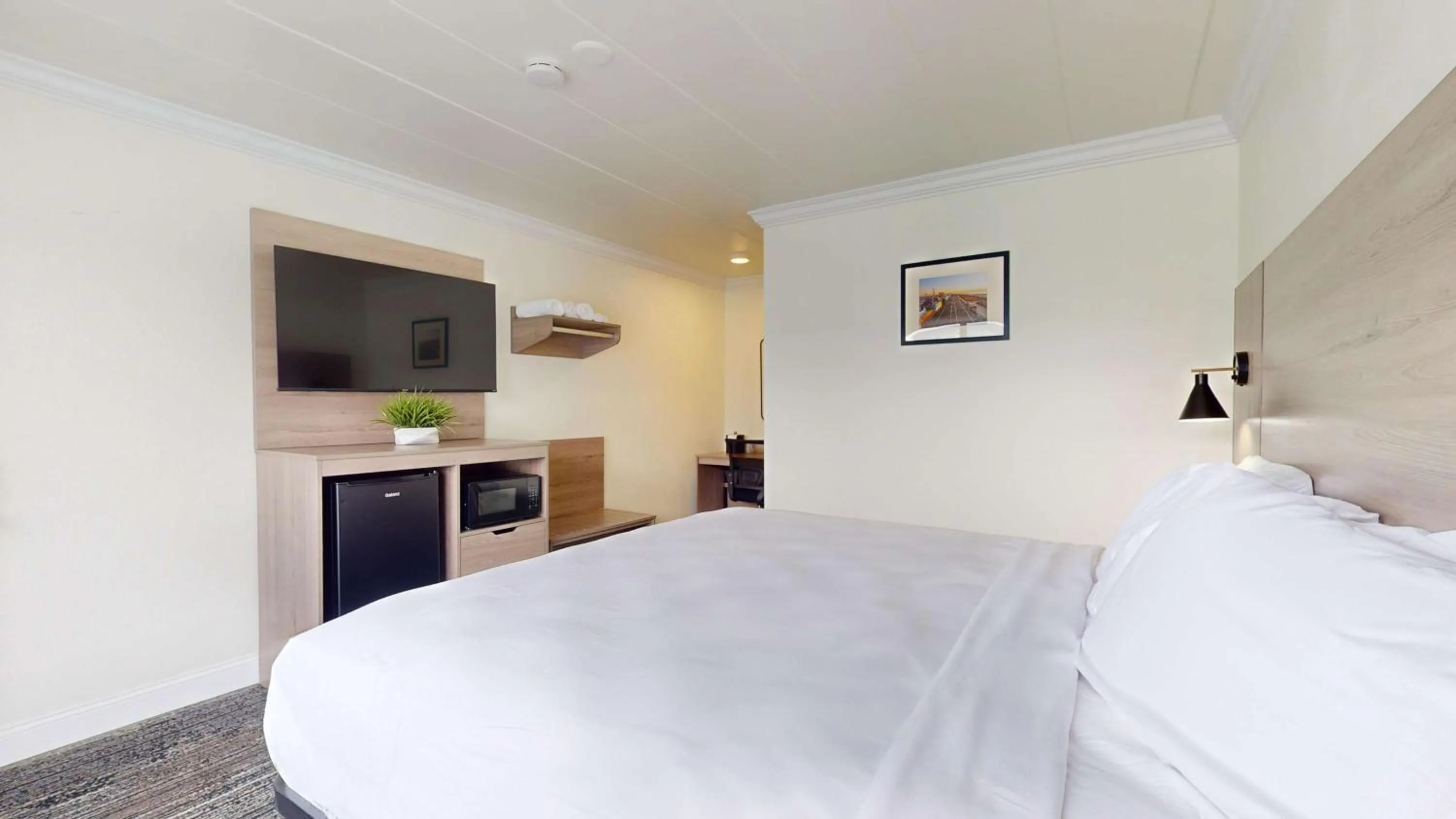 Bedroom, Bed in Pavilion Motor Lodge