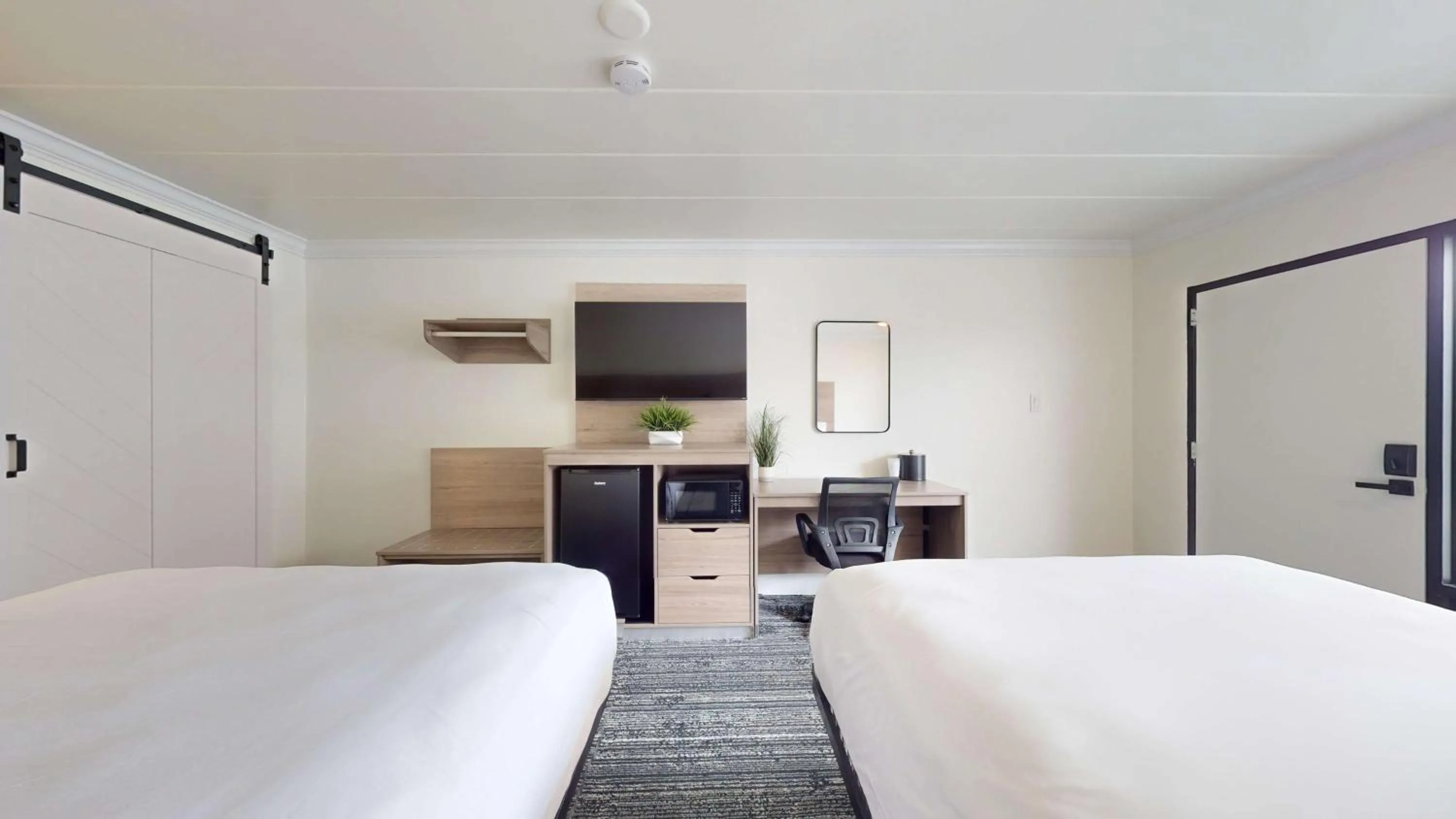 Bedroom, Bed in The Atlantic, BW Signature Collection