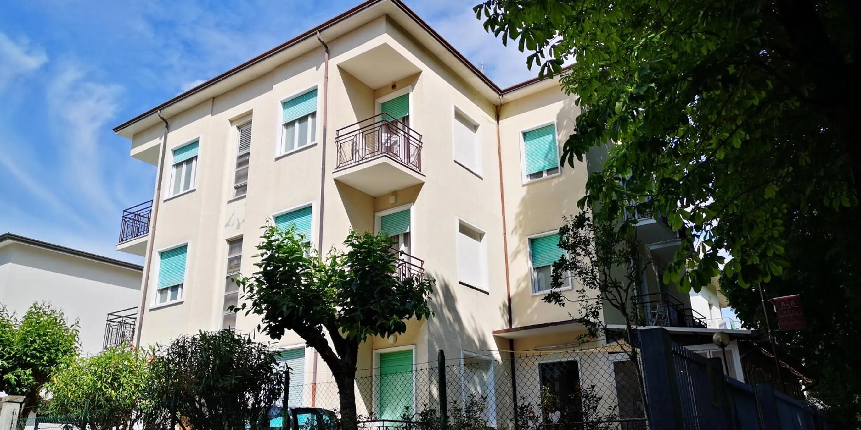 Facade/entrance in VILLA ANTONIETTA Rooms & Coffee