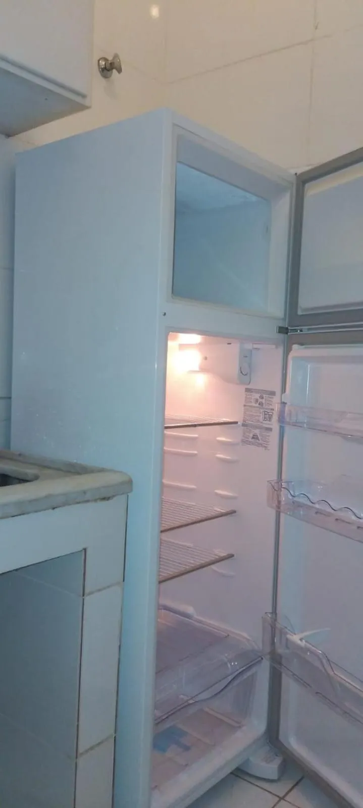 APARTAMENTO COPACABANA saleta, quarto grande com ar cond wi-fi a 2 qds da praia