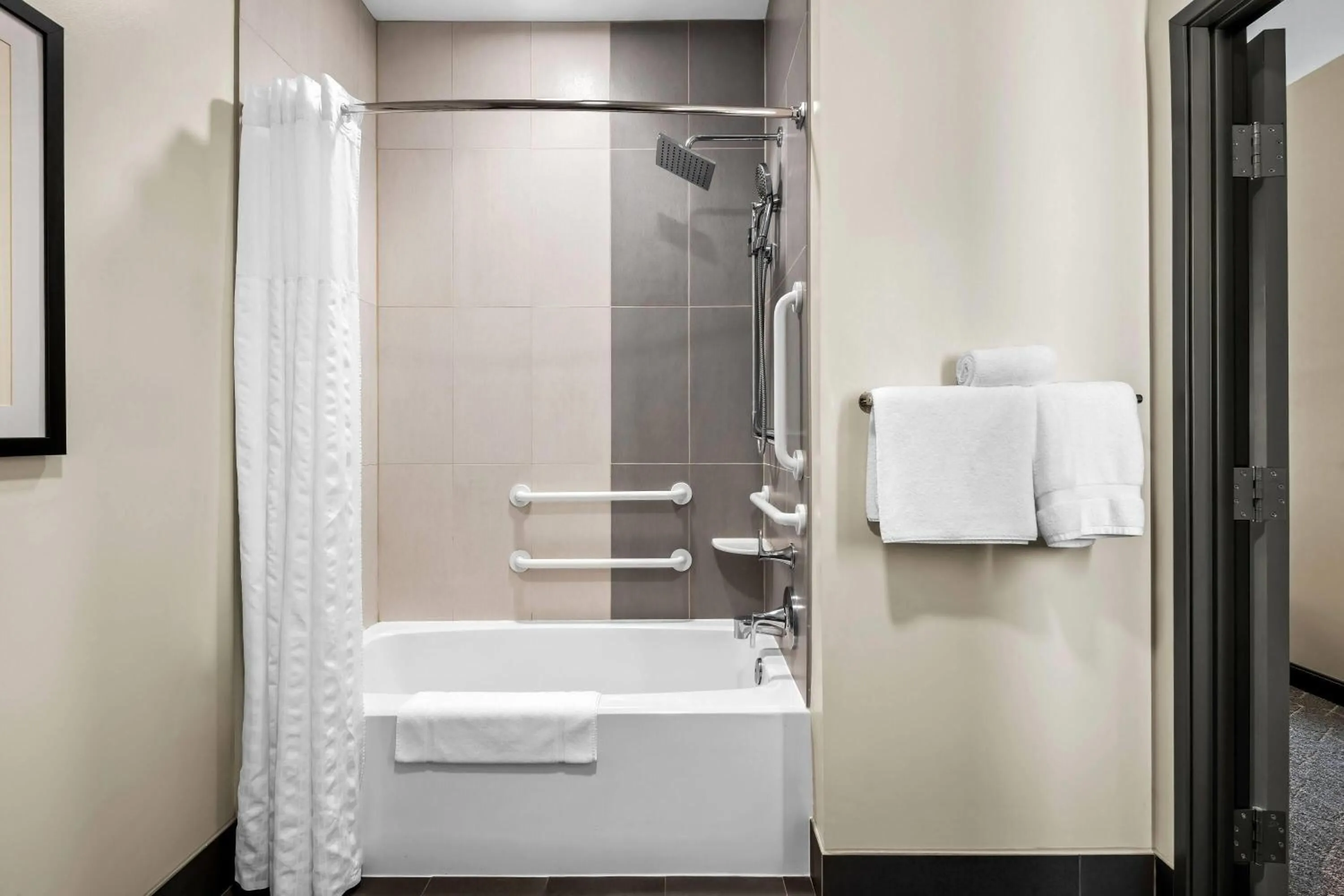 Bathroom in Running Aces Hotel & Casino, Trademark Collection by Wyndham