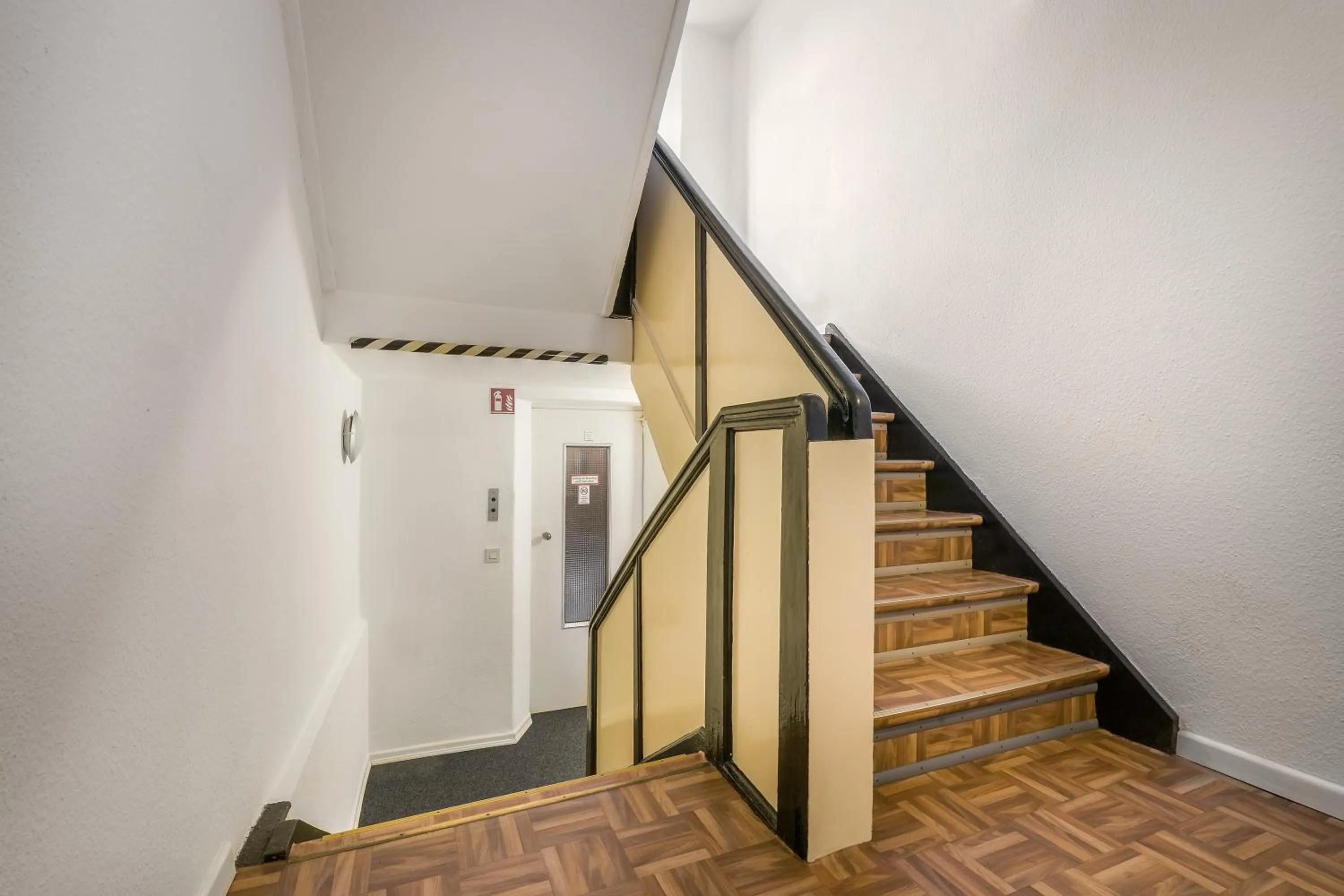 Area and facilities in Signature Hotel Astoria