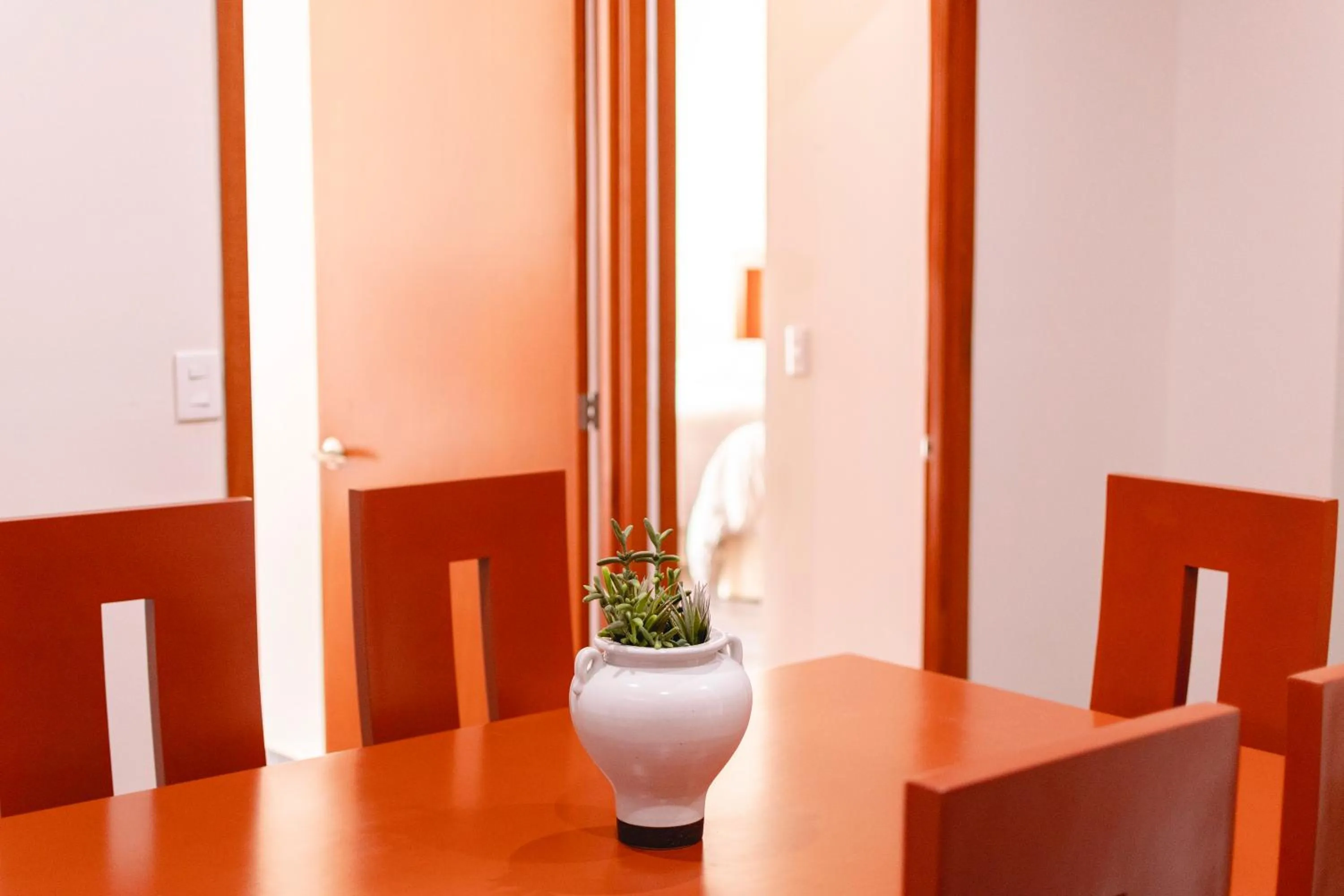 Dining area in La Lola Hotel & Suites