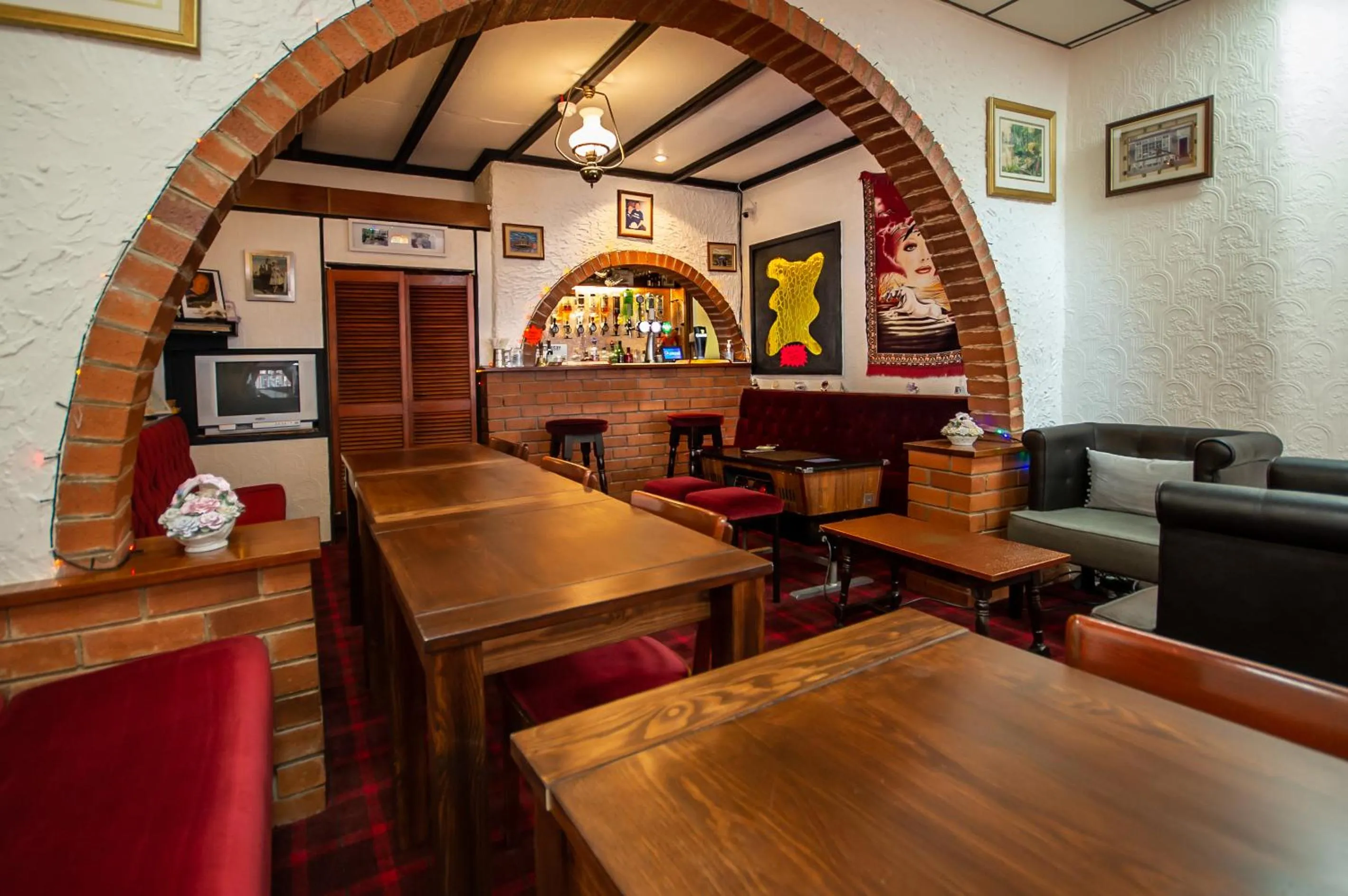 Lounge or bar in The Ferndale Hotel