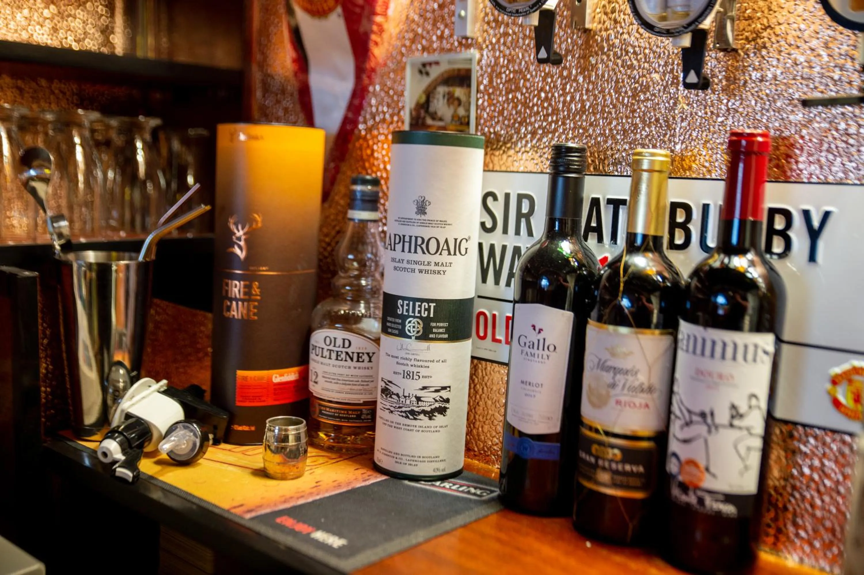 Alcoholic drinks in The Ferndale Hotel