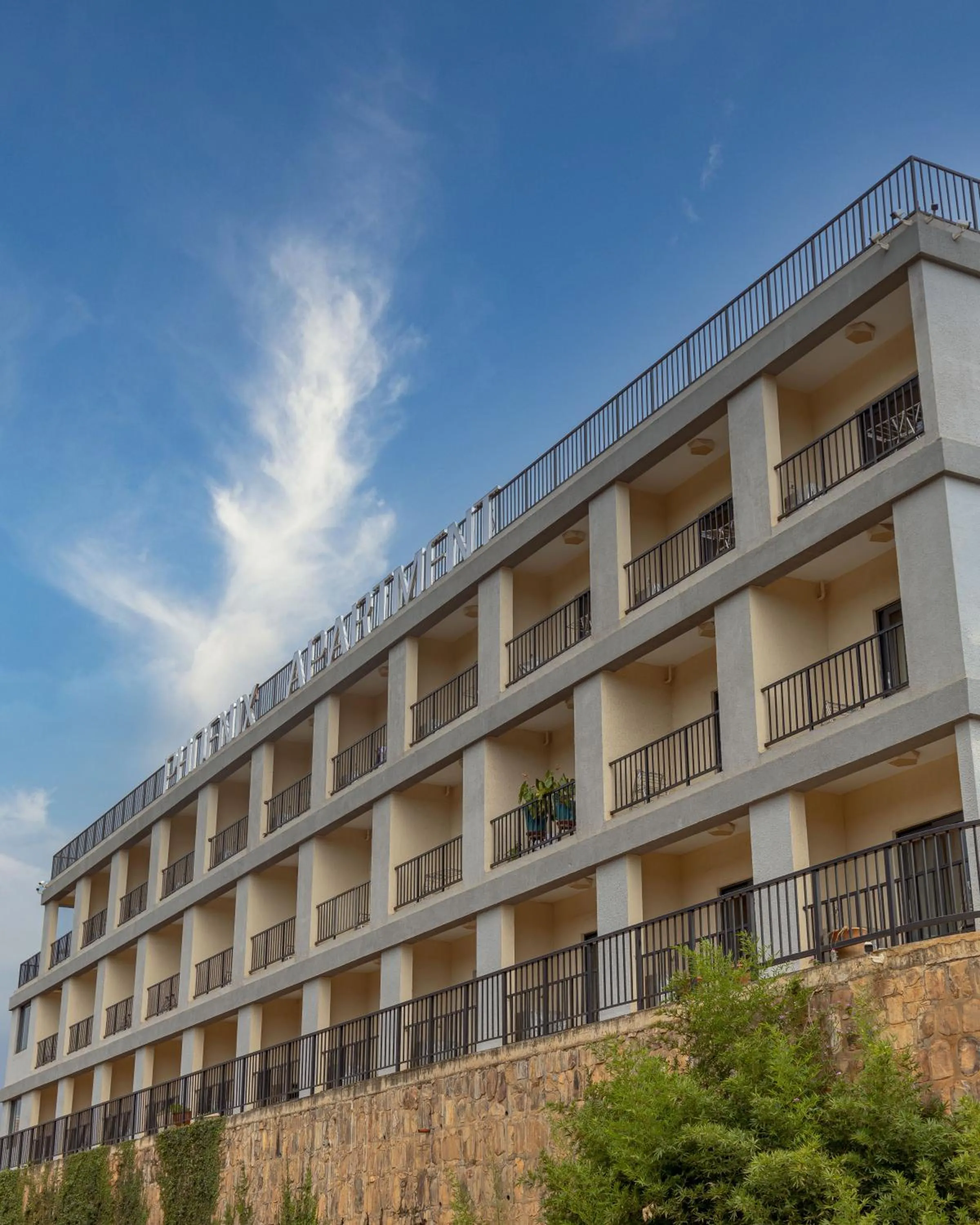 Property building in Phoenix Apartment by LINK