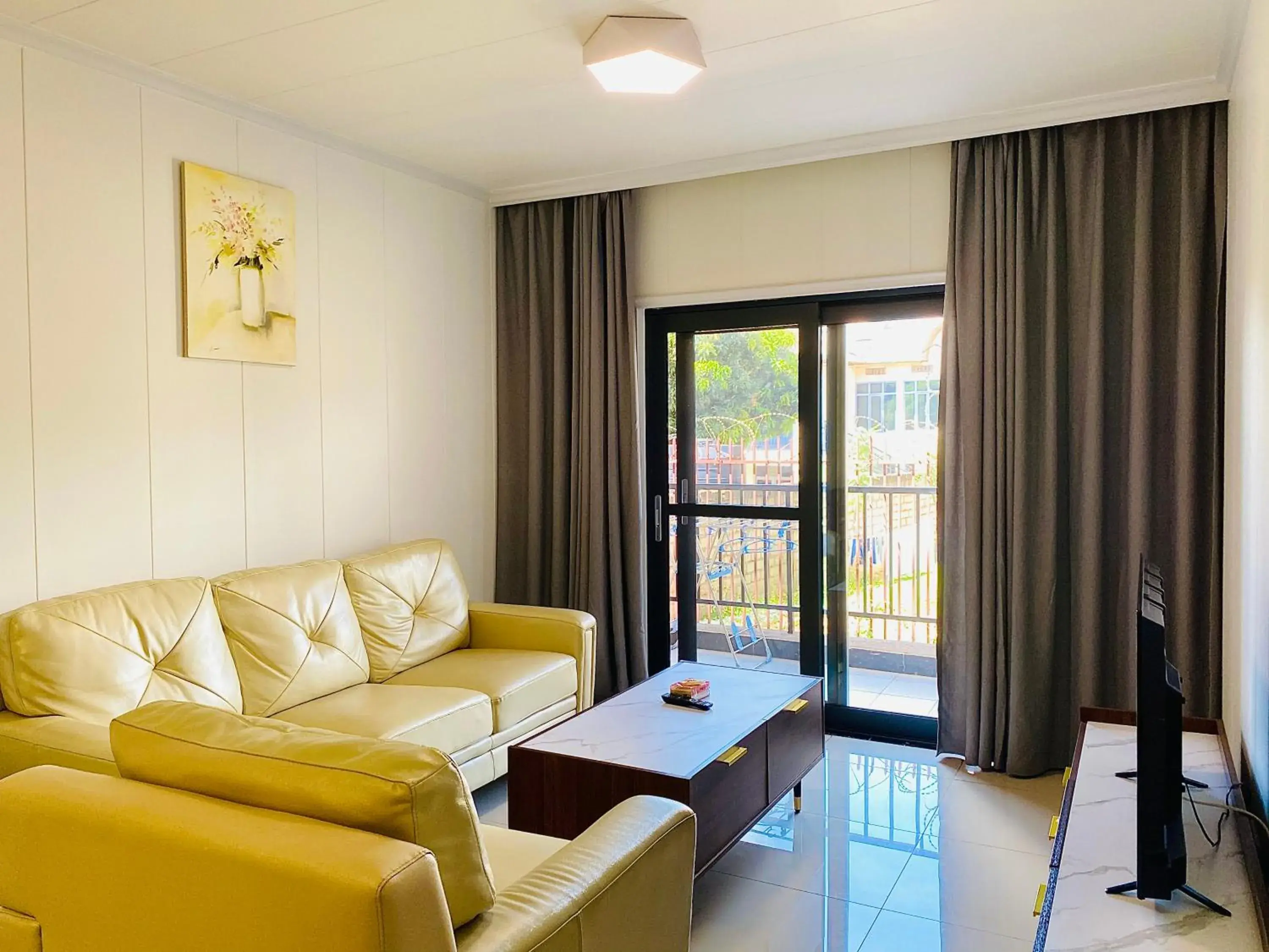 Two-Bedroom Deluxe Apartment in Phoenix Apartment by LINK Two-Bedroom Deluxe Apartment in Phoenix Apartment by LINK