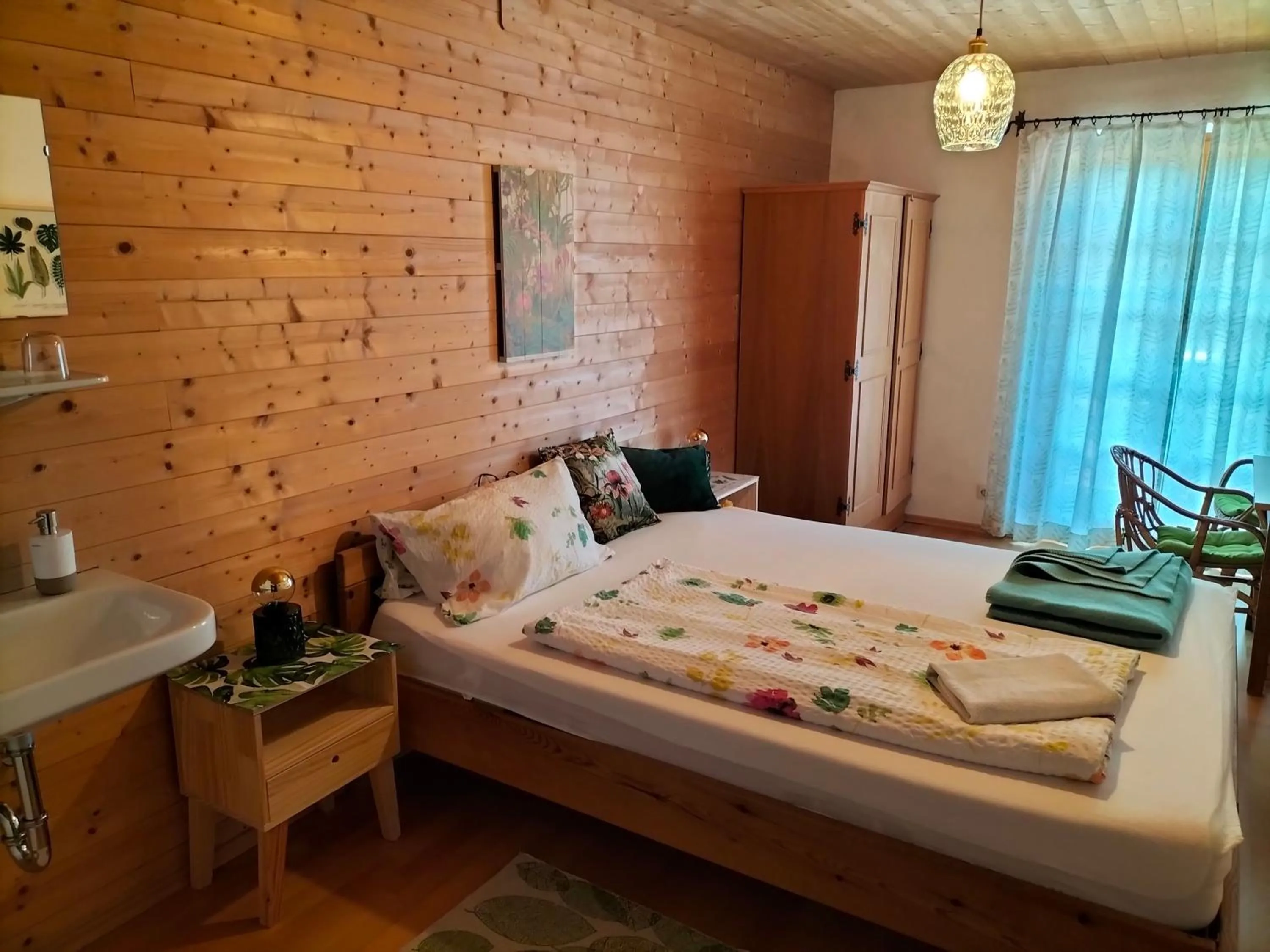 Property building, Bed in Köstlhof, Familie Hassler