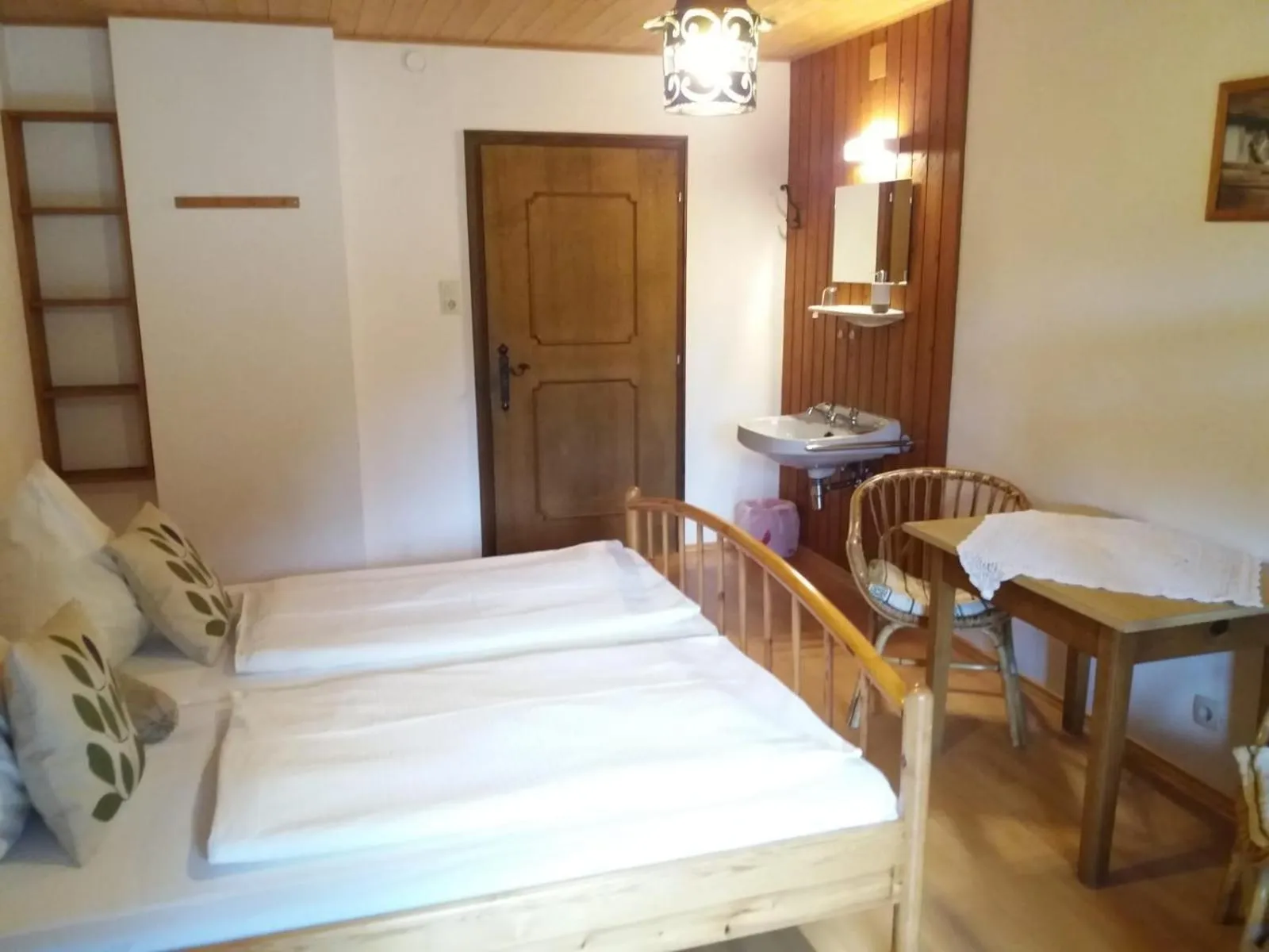 Photo of the whole room, Bed in Köstlhof, Familie Hassler