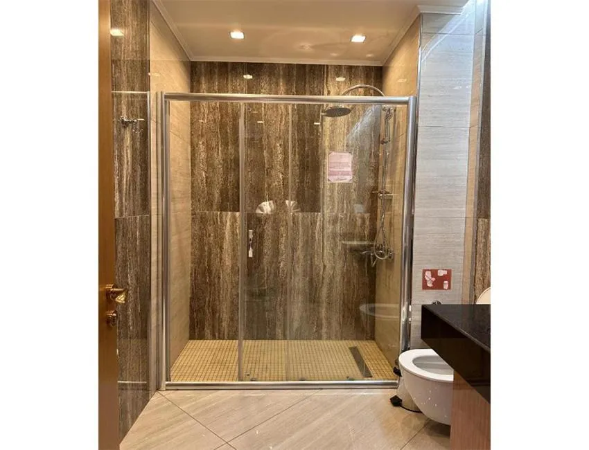 Shower in Hotel Bukhara