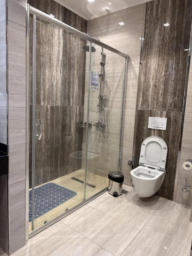 Shower in Hotel Bukhara