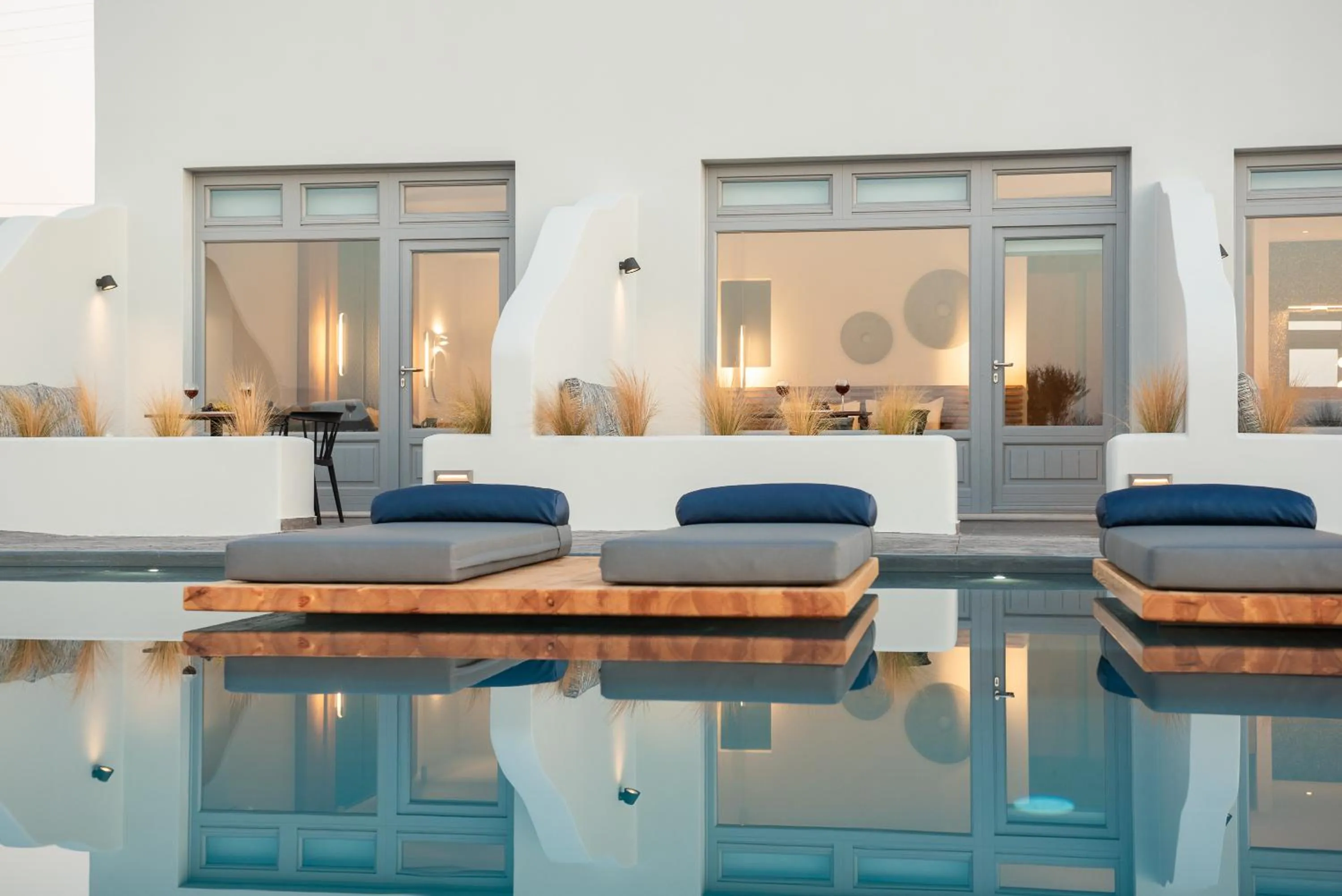 Swimming pool in Volcanic Arc Suites