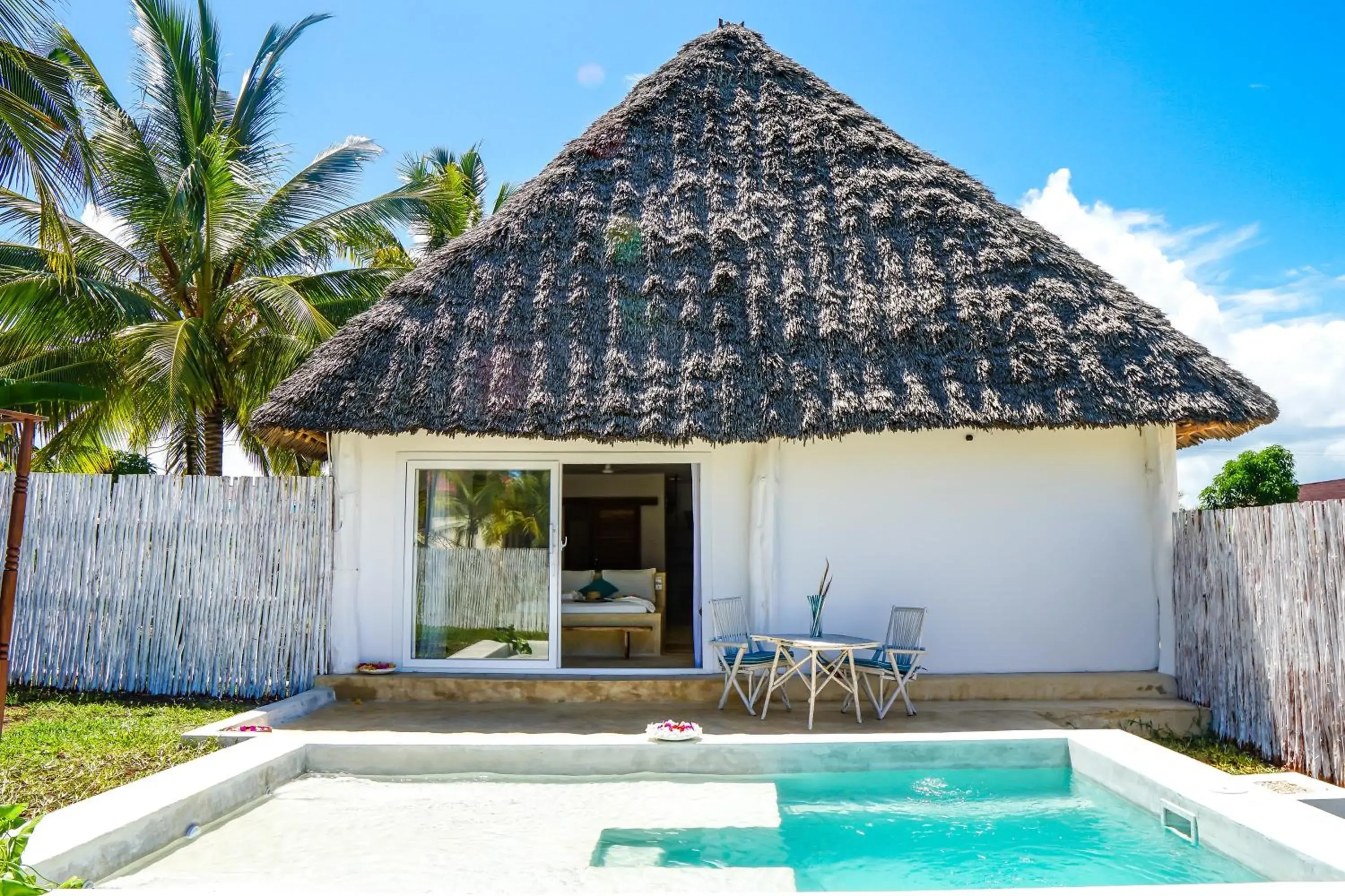 Suite with Private Pool in Aquamarina Hotel Suite with Private Pool in Aquamarina Hotel