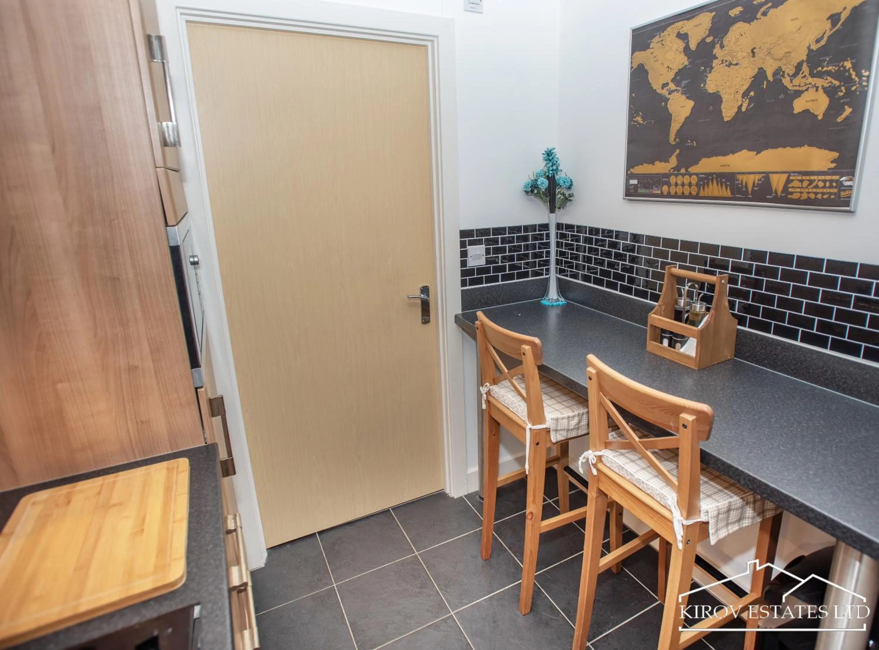 Kitchen or kitchenette in Poseidon Apartment - 1 Bed Flat - Heart of Town