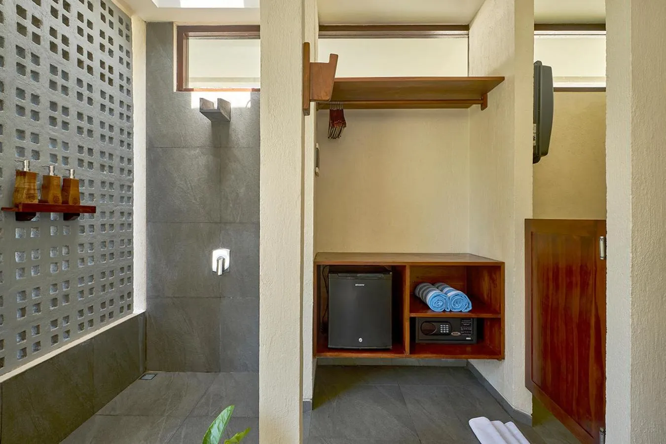 Bathroom in Ama-Lurra Resort - Pool Villa