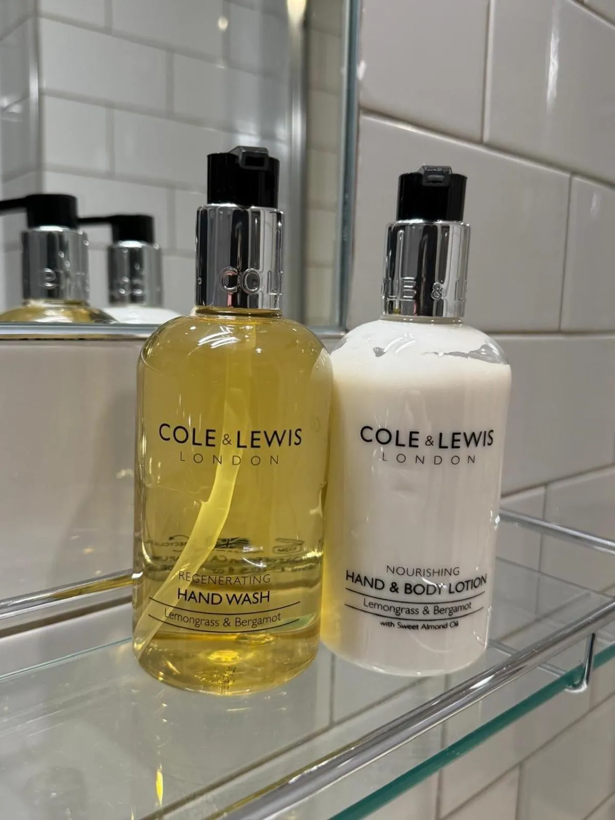 Bathroom in The Falkland Arms