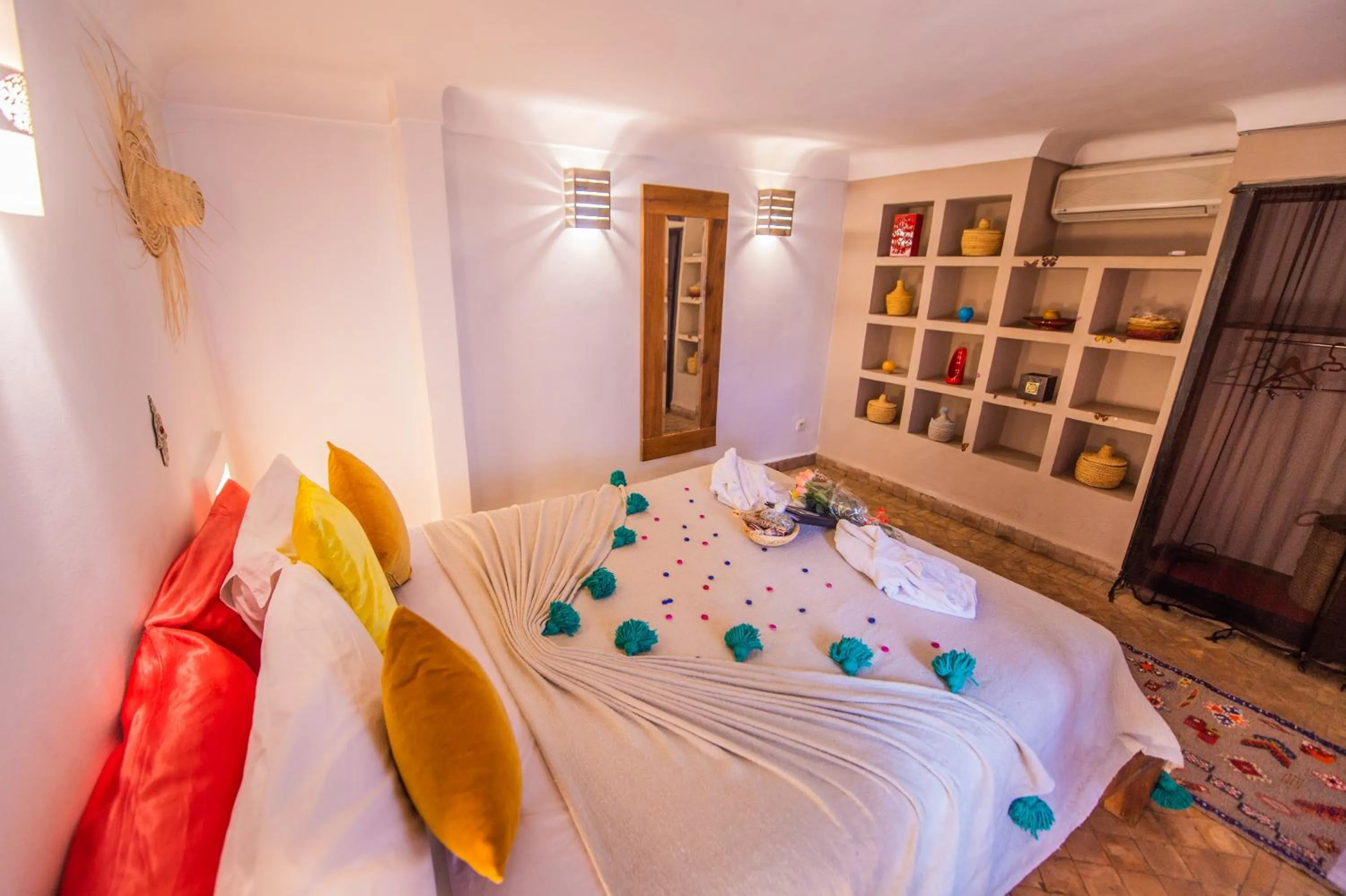 Bed in Riad Khabia & Spa