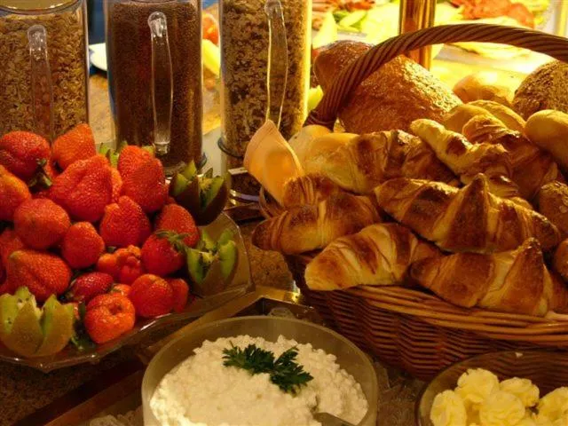 Restaurant/places to eat in Alexander am Zoo