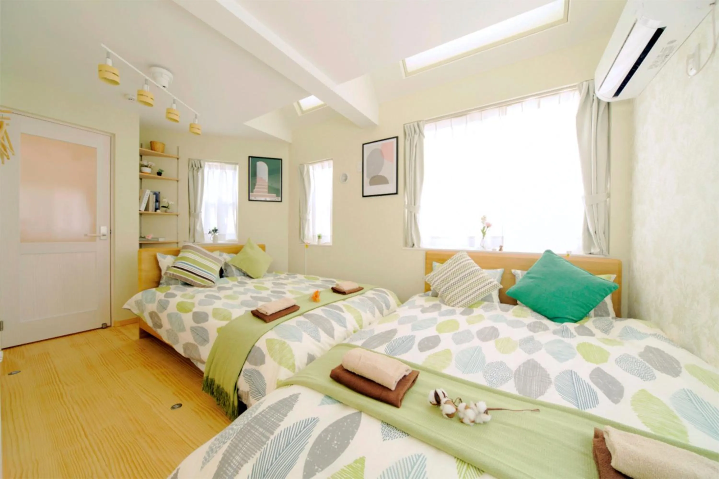 Bed in nestay villa tokyo otsuka