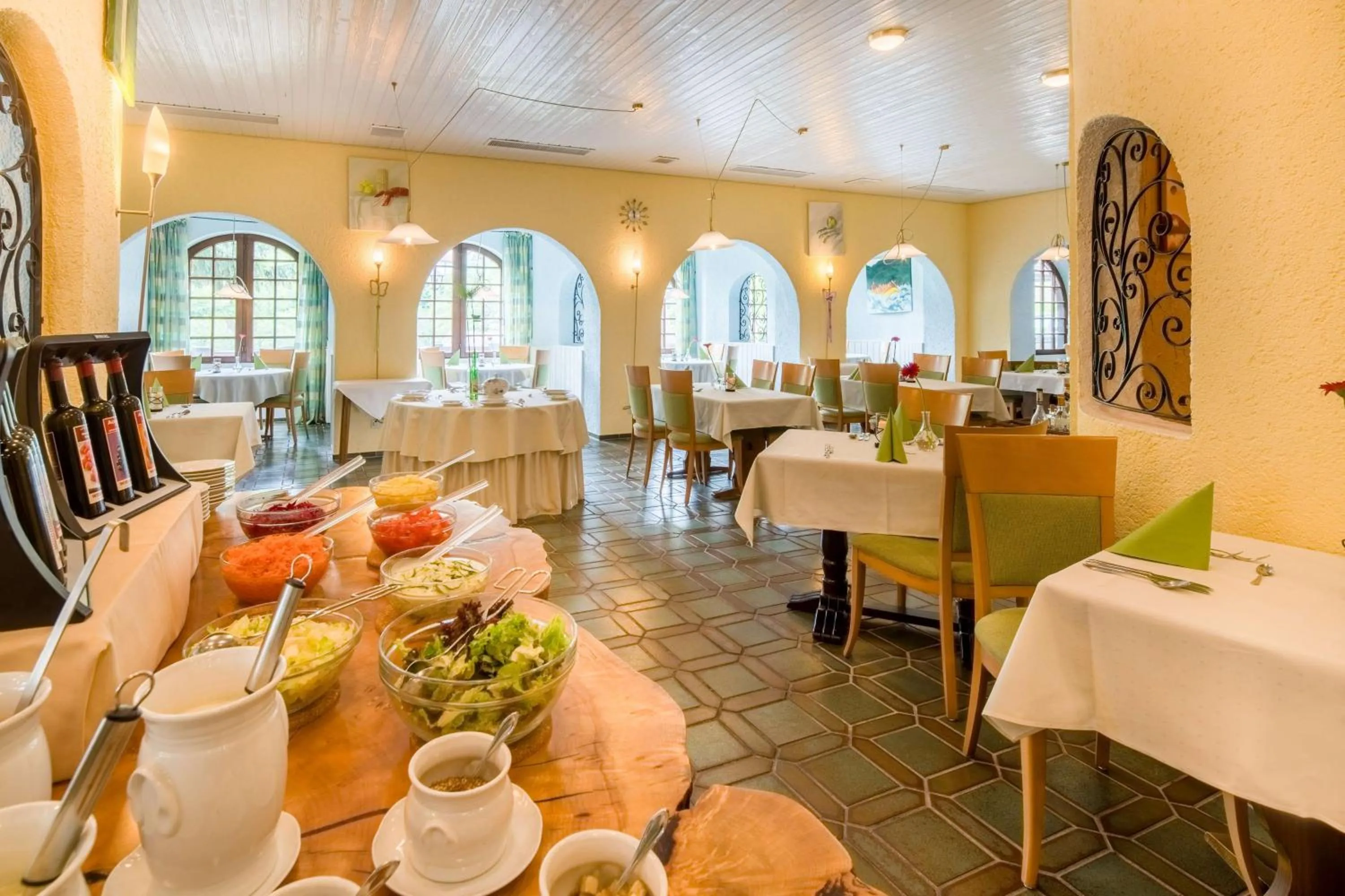 Restaurant/places to eat in Best Western Plus Schwarzwald Residenz