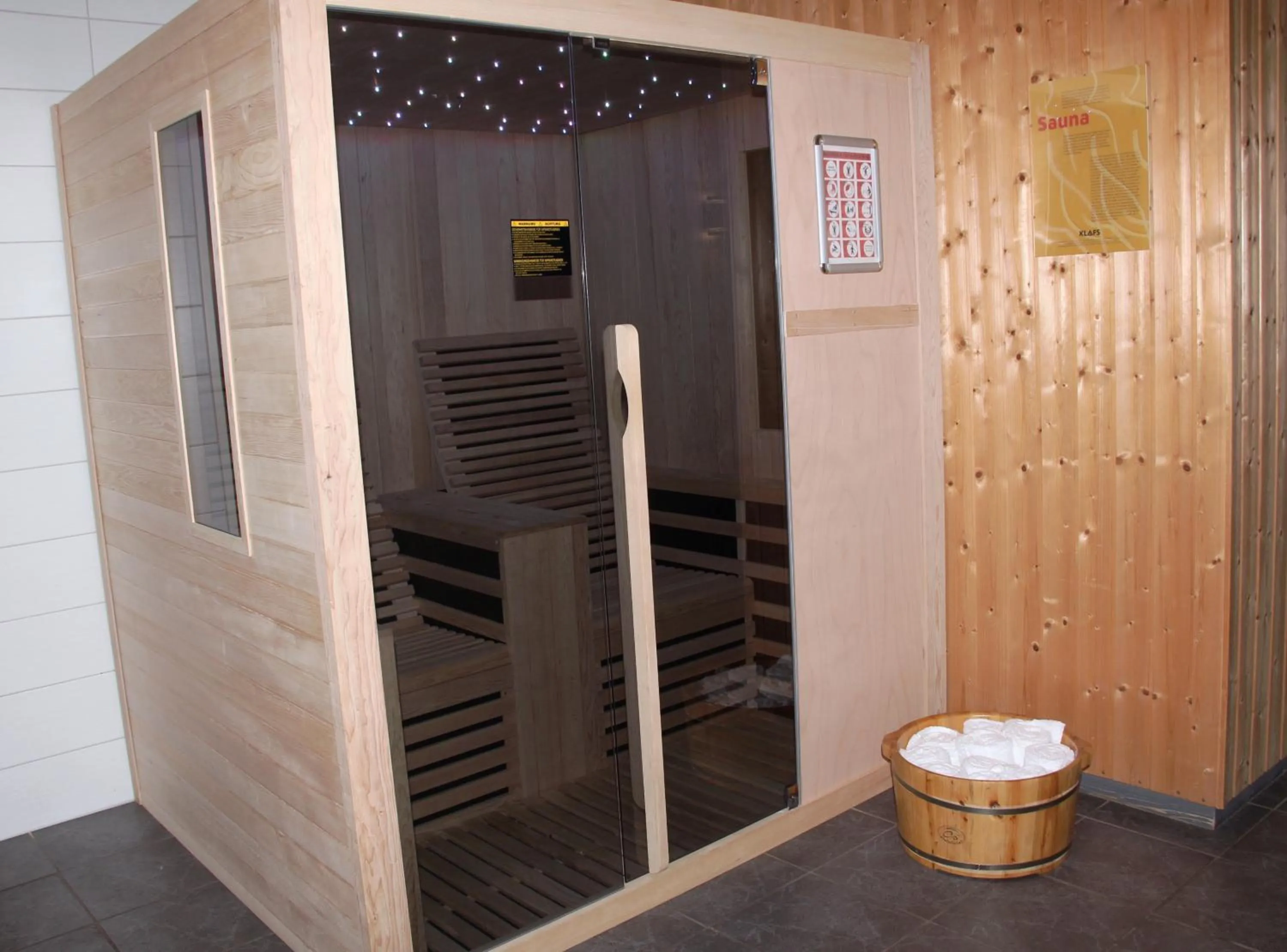 Sauna in REGIOHOTEL Schanzenhaus Wernigerode - #Wellnessbereich #NaturAuszeitHarz #RuhigAmWald #FreeParking