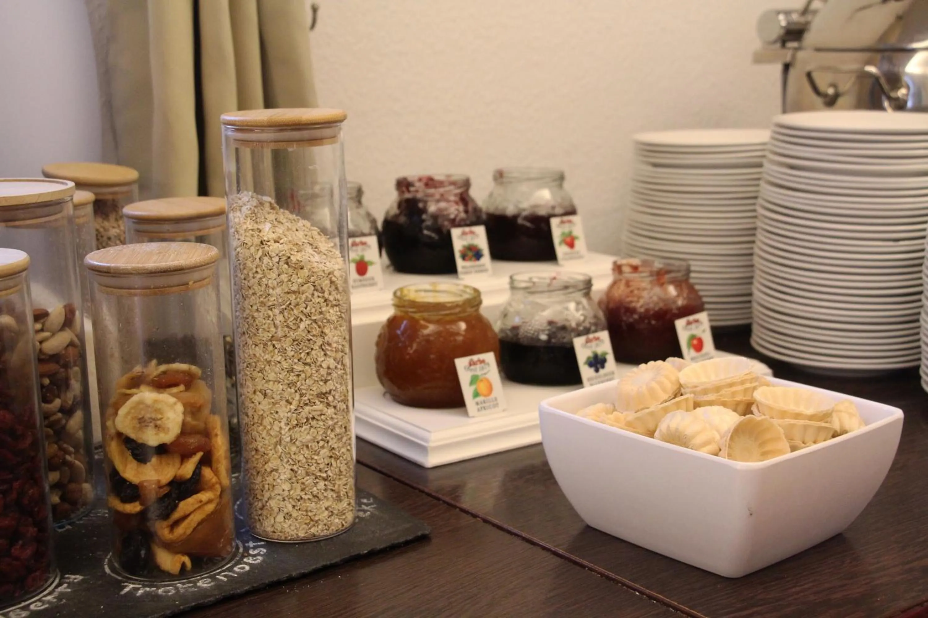 Breakfast in REGIOHOTEL Schanzenhaus Wernigerode - #Wellnessbereich #NaturAuszeitHarz #RuhigAmWald #FreeParking
