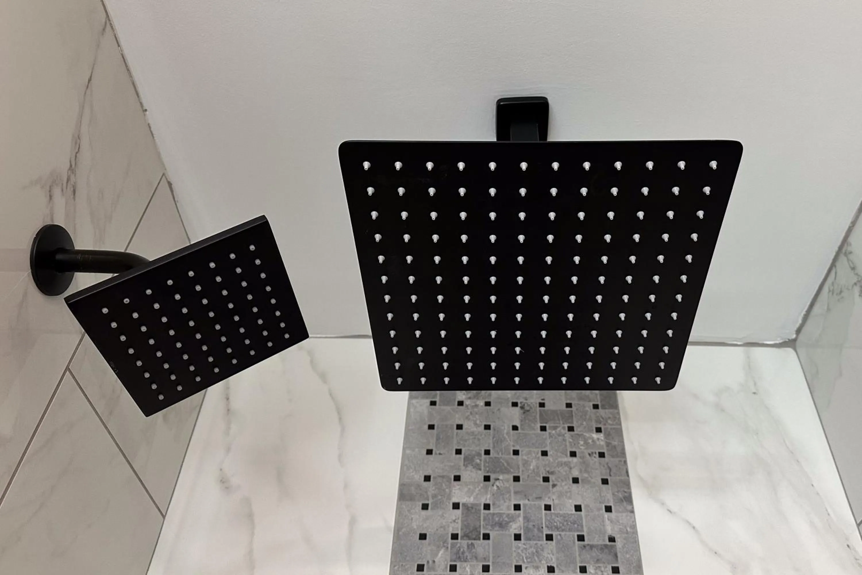 Georgia Street 4 Bedroom Condo Downtown!!