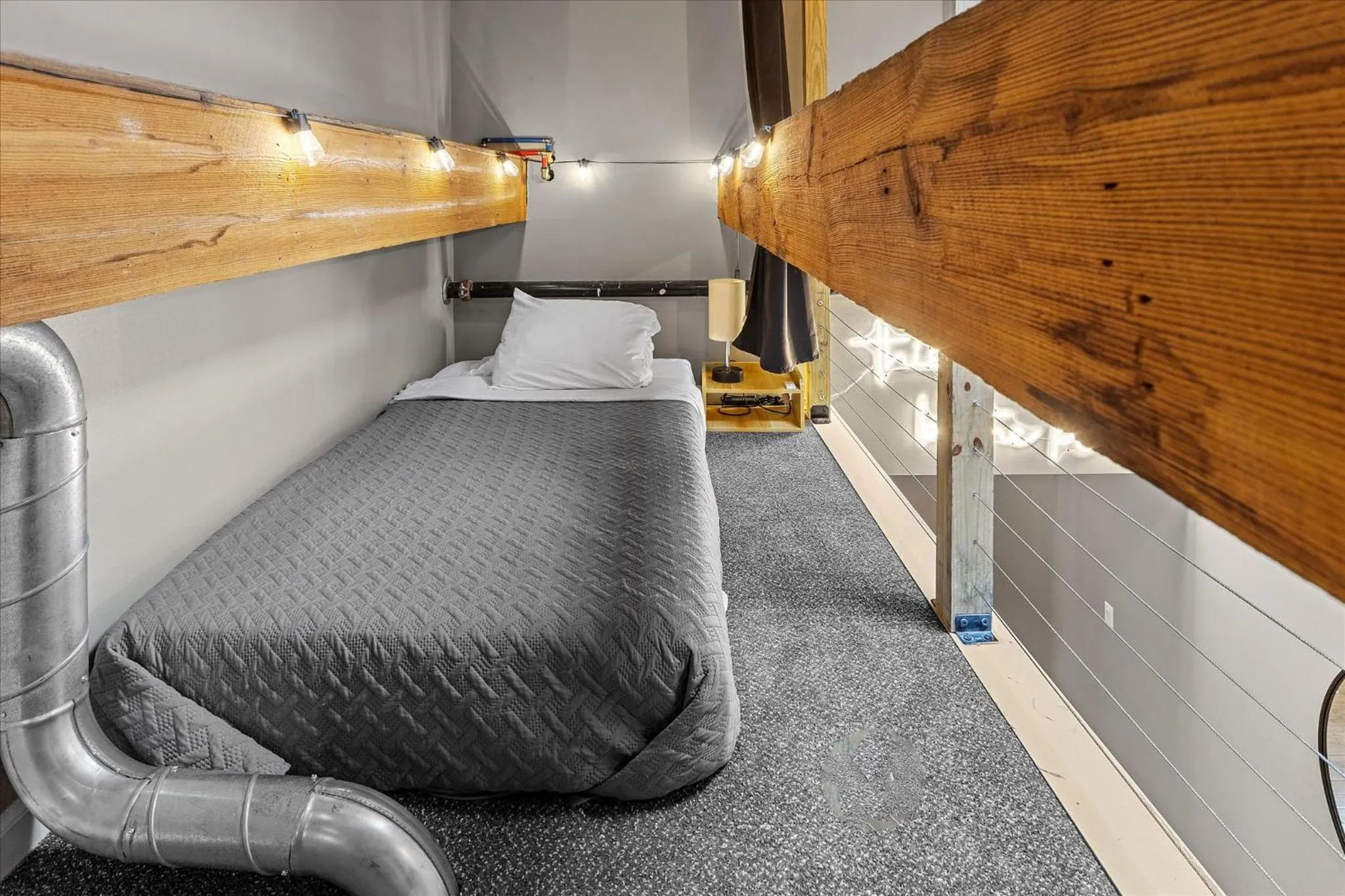 Georgia Street 4 Bedroom Condo Downtown!!