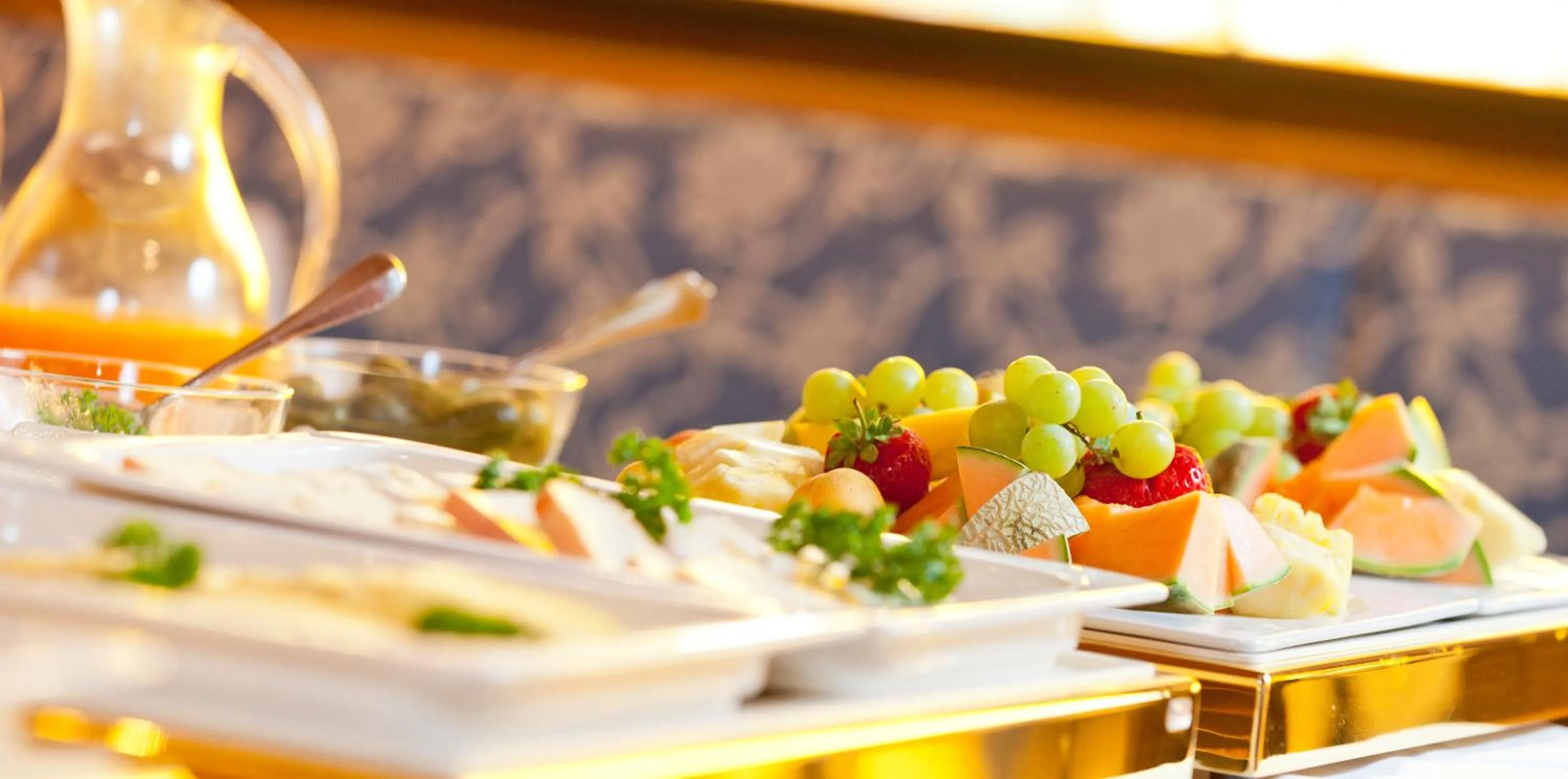 Breakfast in Wittelsbacher Hof Swiss Quality Hotel