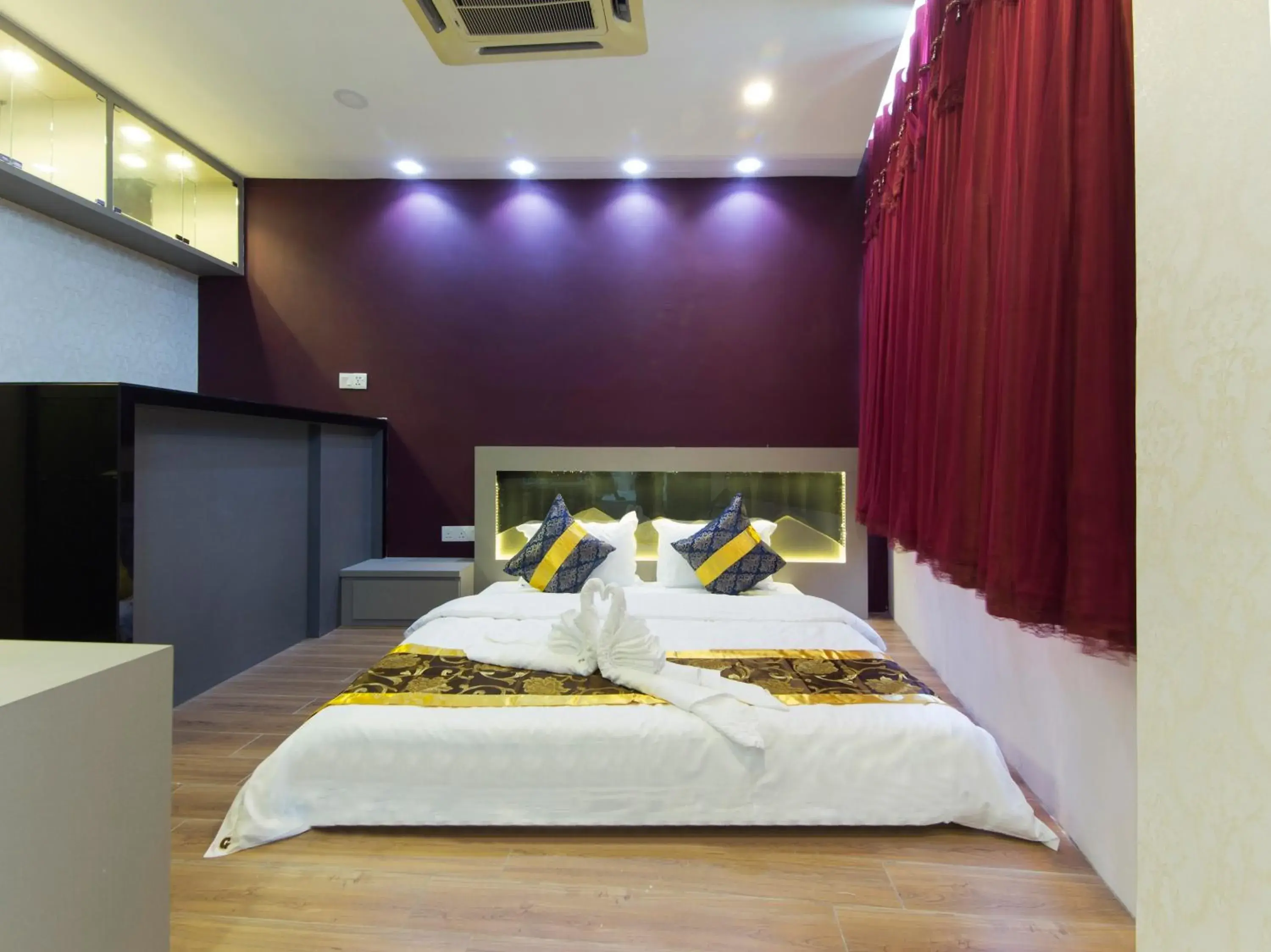 Presidential Suite in Top Garden Hotel Presidential Suite in Top Garden Hotel