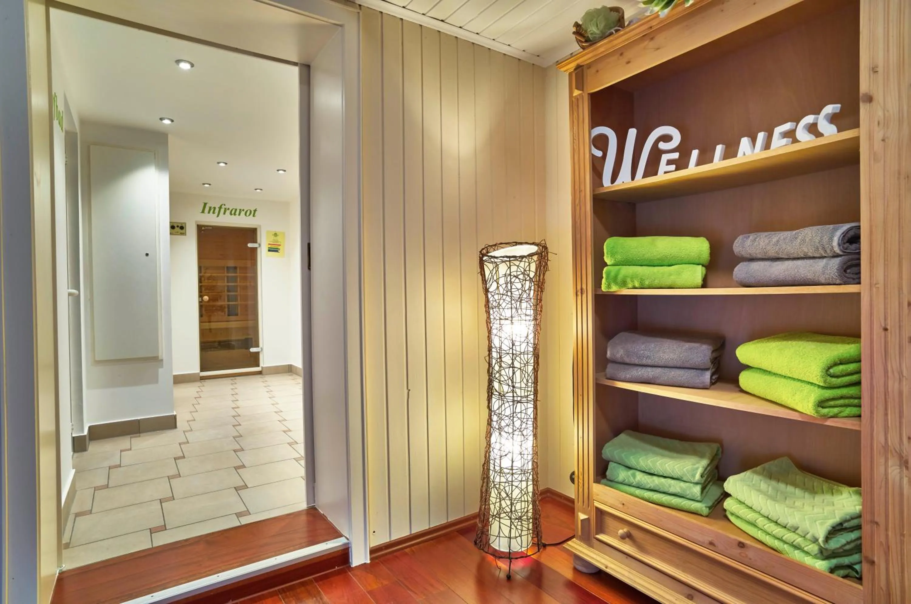 Hot Tub in Hotel Lindenhof