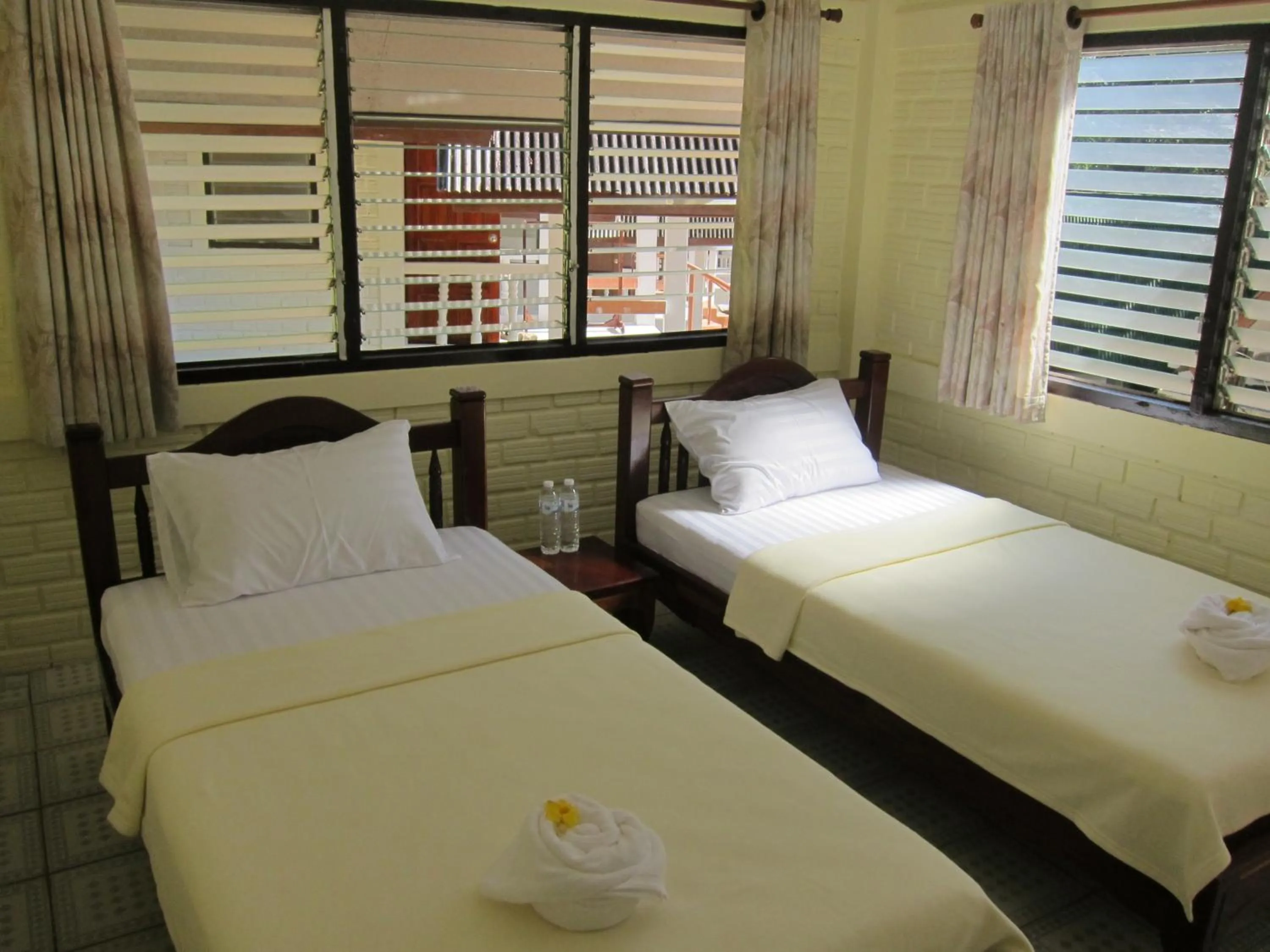 Bed in Cameron Island Resort