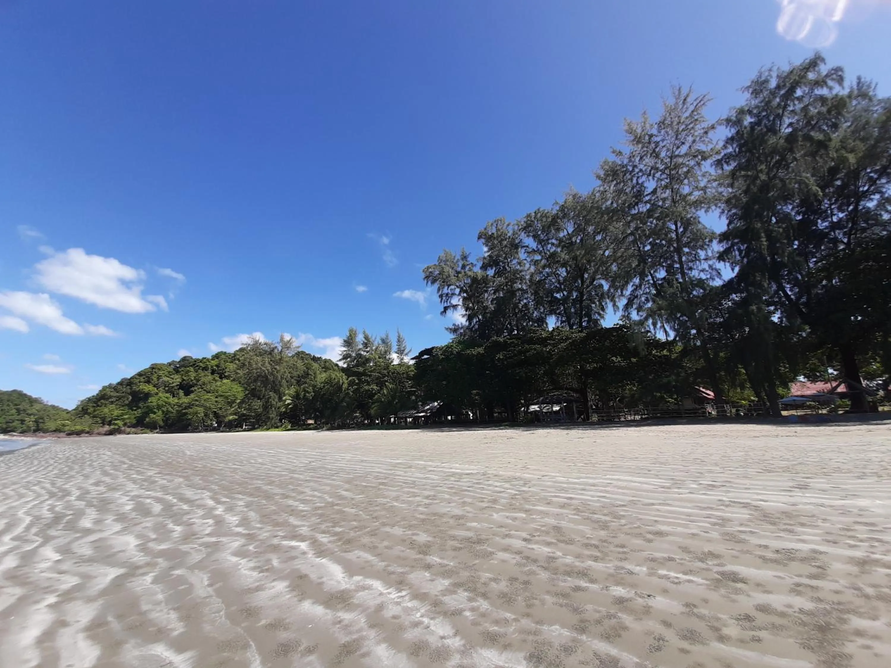 Natural landscape in Cameron Island Resort