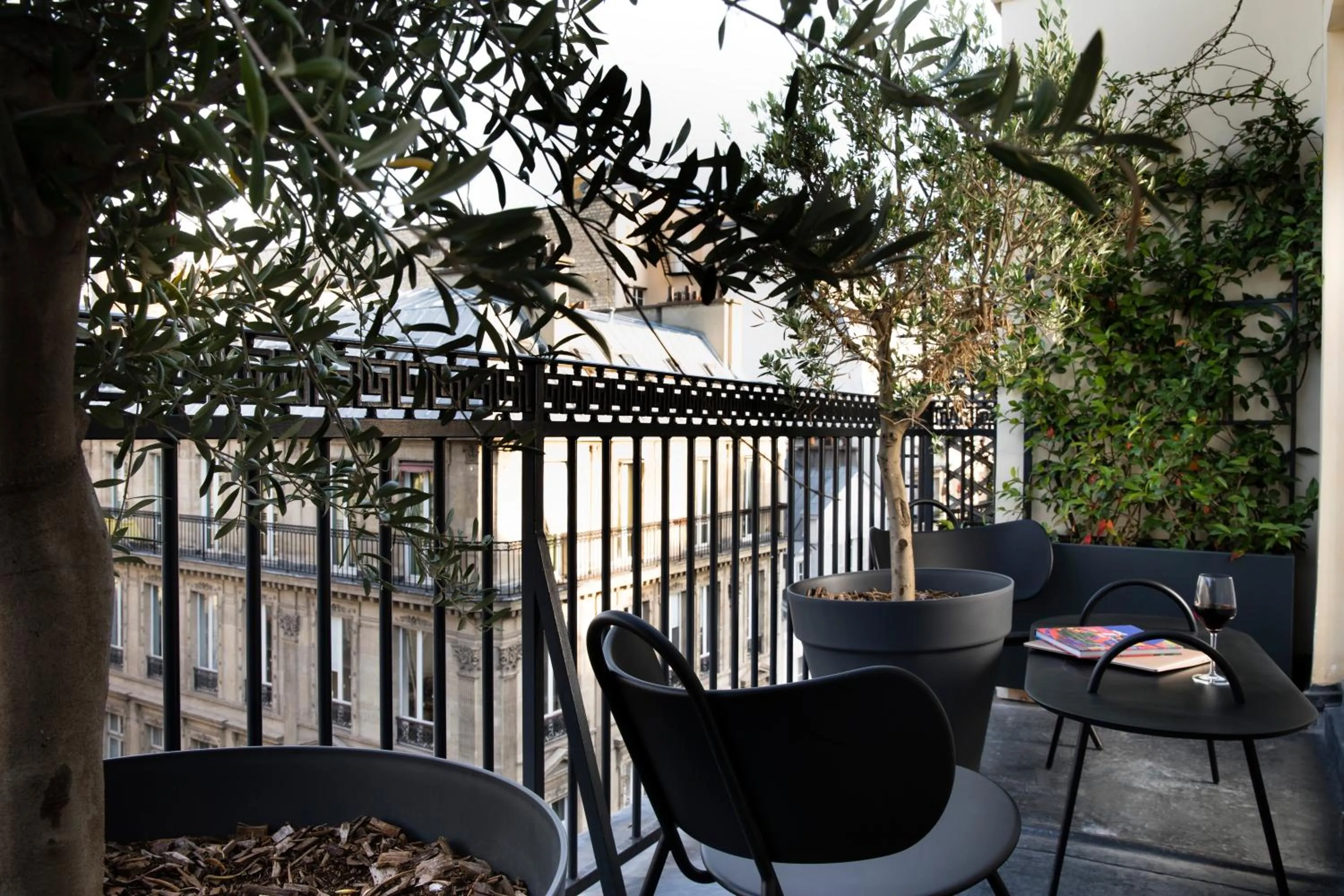 Balcony/Terrace in Hôtel R de Paris - Boutique Hotel