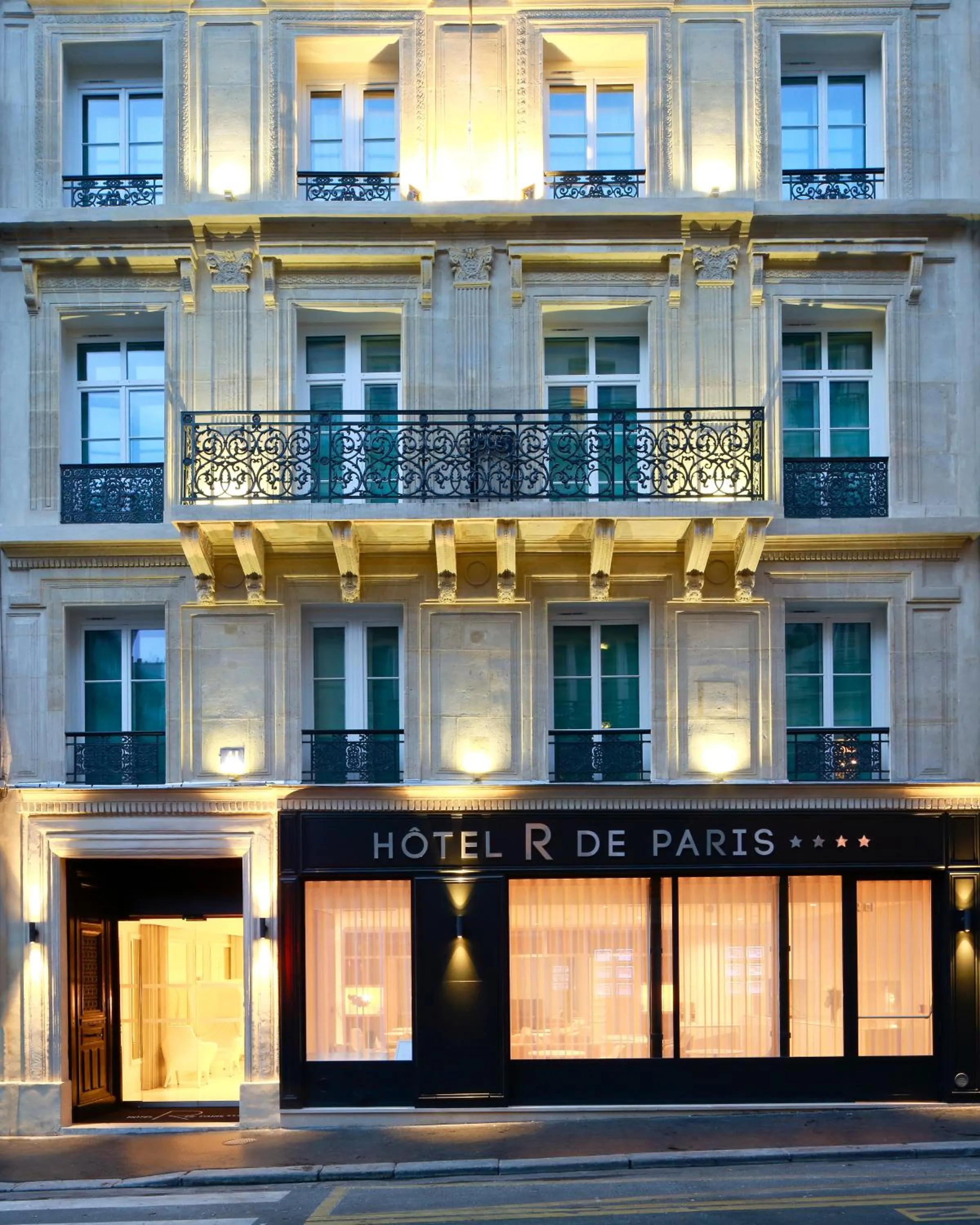 Facade/entrance in Hôtel R de Paris - Boutique Hotel