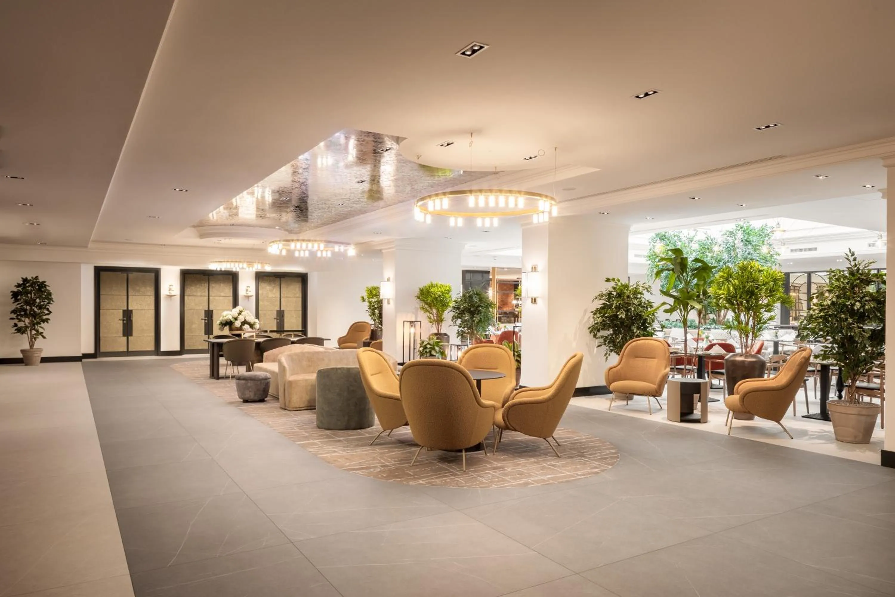 Lobby or reception, Restaurant/Places to Eat in Crowne Plaza Heidelberg City Centre