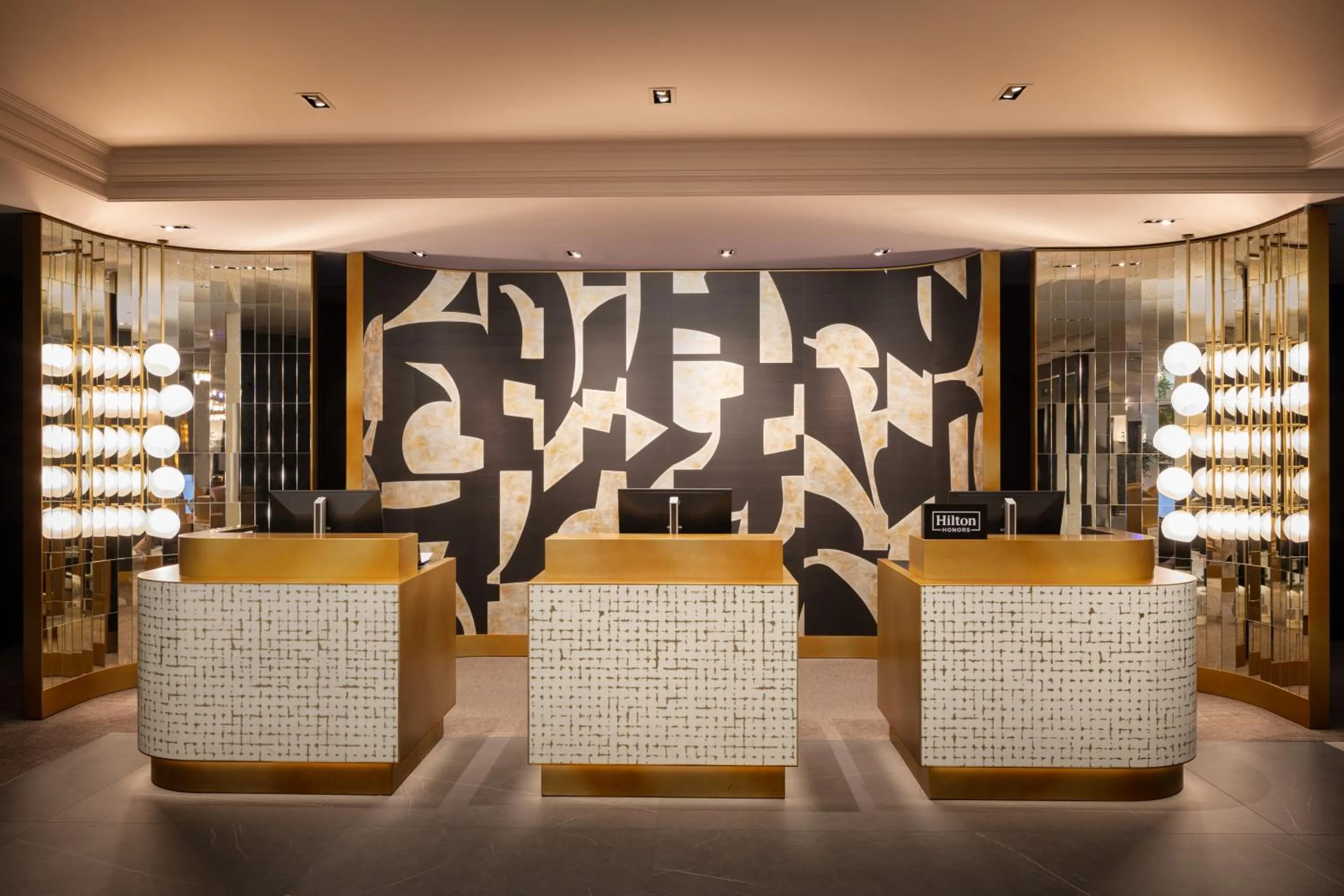 Lobby or reception in Crowne Plaza Heidelberg City Centre