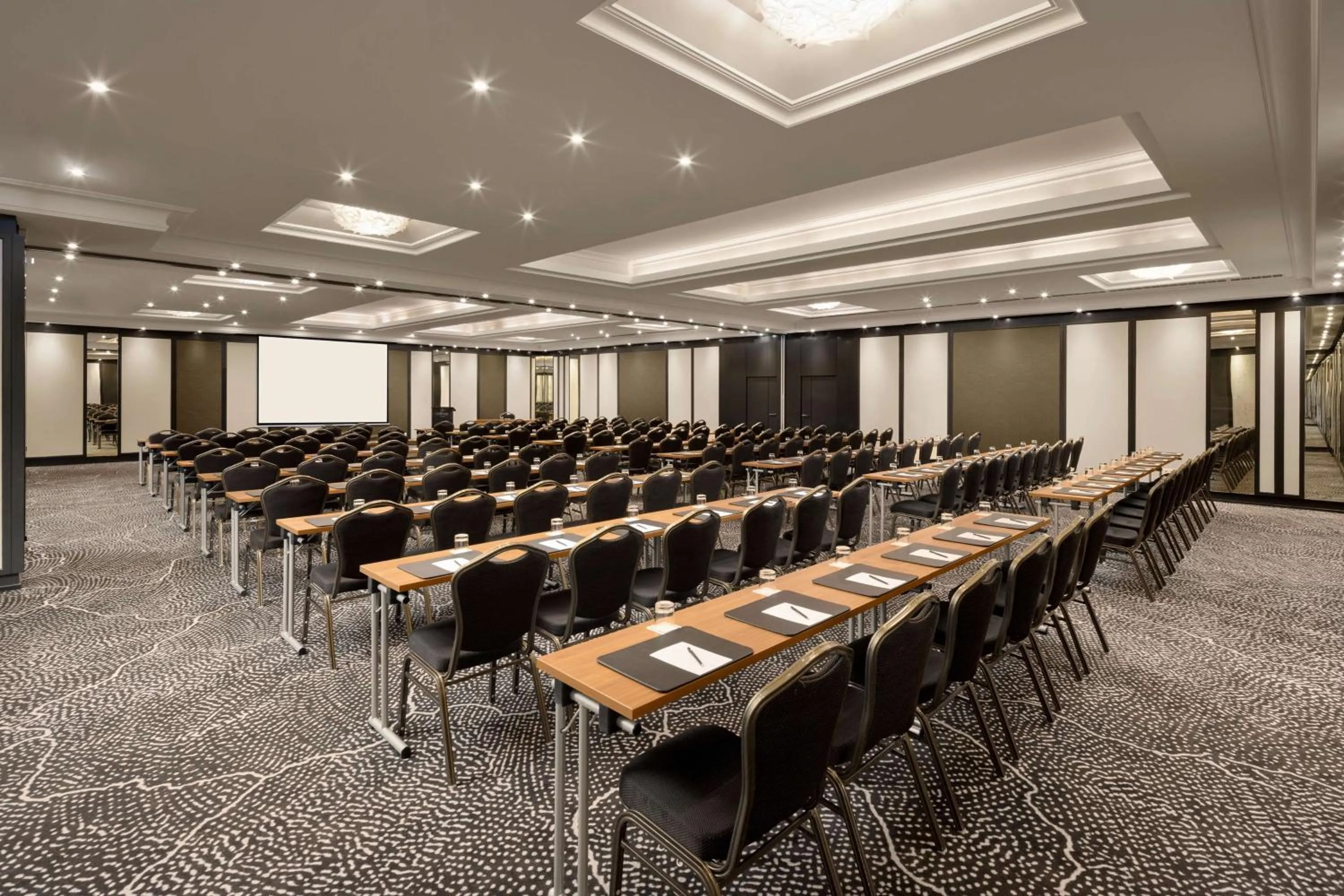 Meeting/conference room in Crowne Plaza Heidelberg City Centre