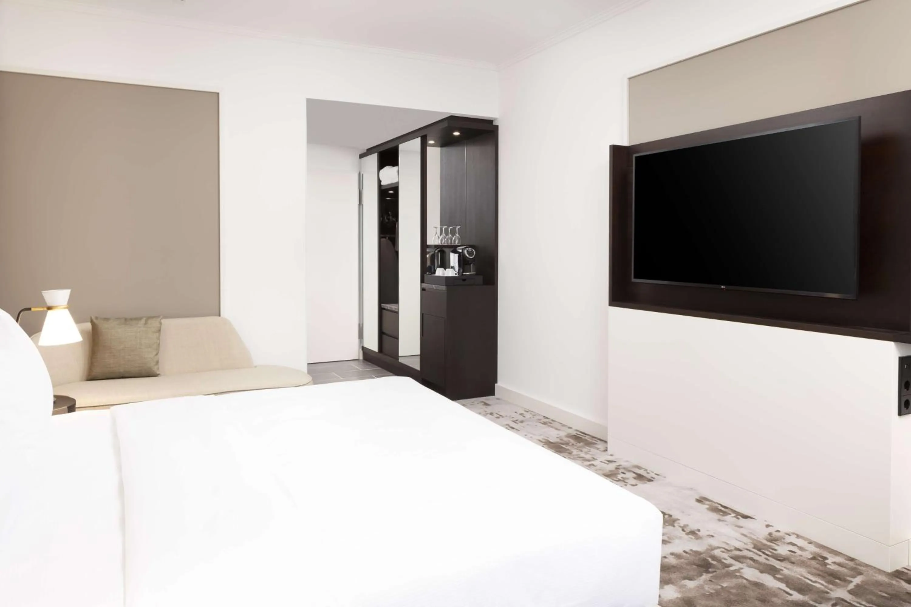 Bed in Crowne Plaza Heidelberg City Centre