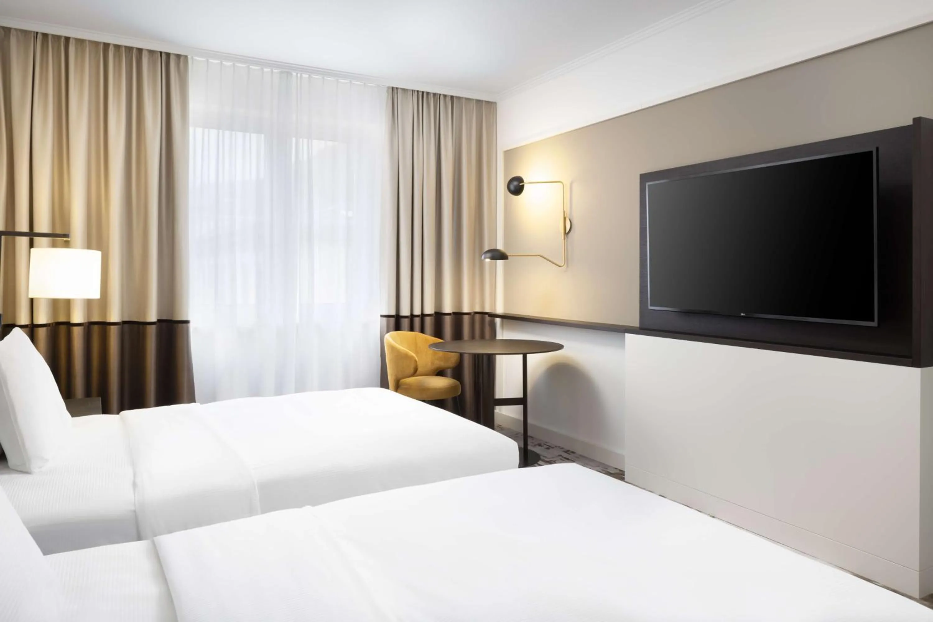 Bed in Crowne Plaza Heidelberg City Centre