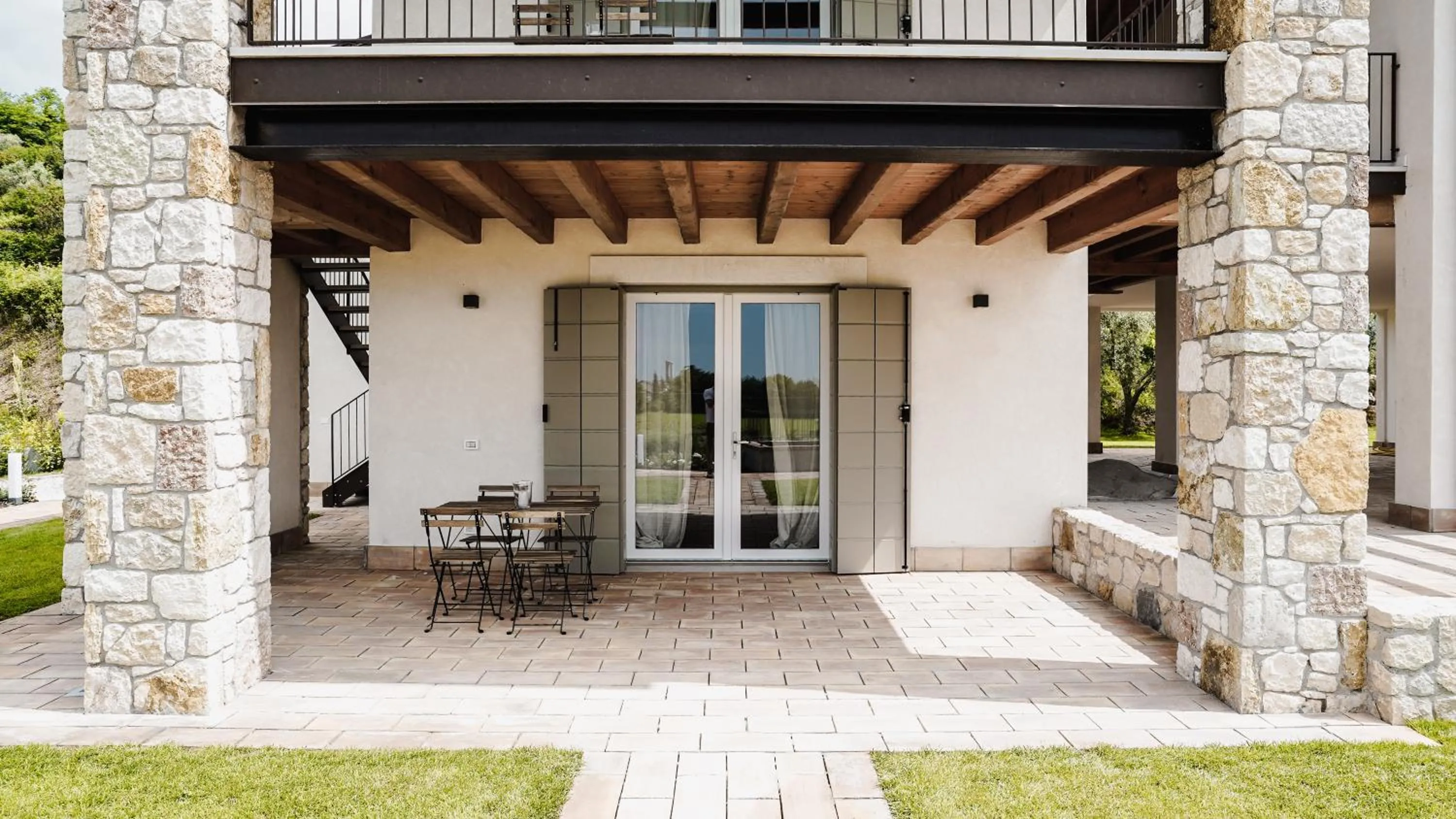 Patio in Casa Olivi Apartments
