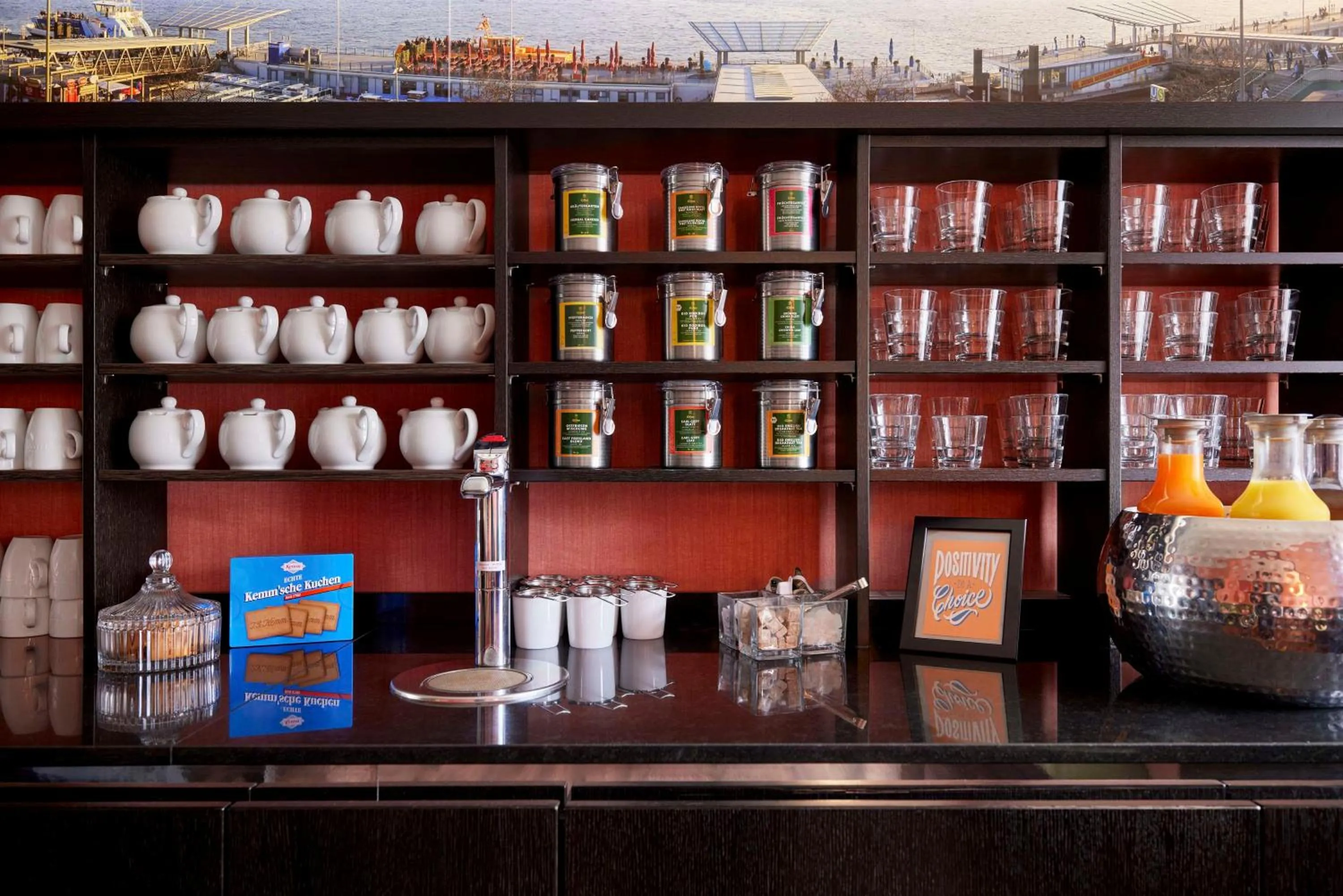 Food and drinks in Best Western Raphael Hotel Altona