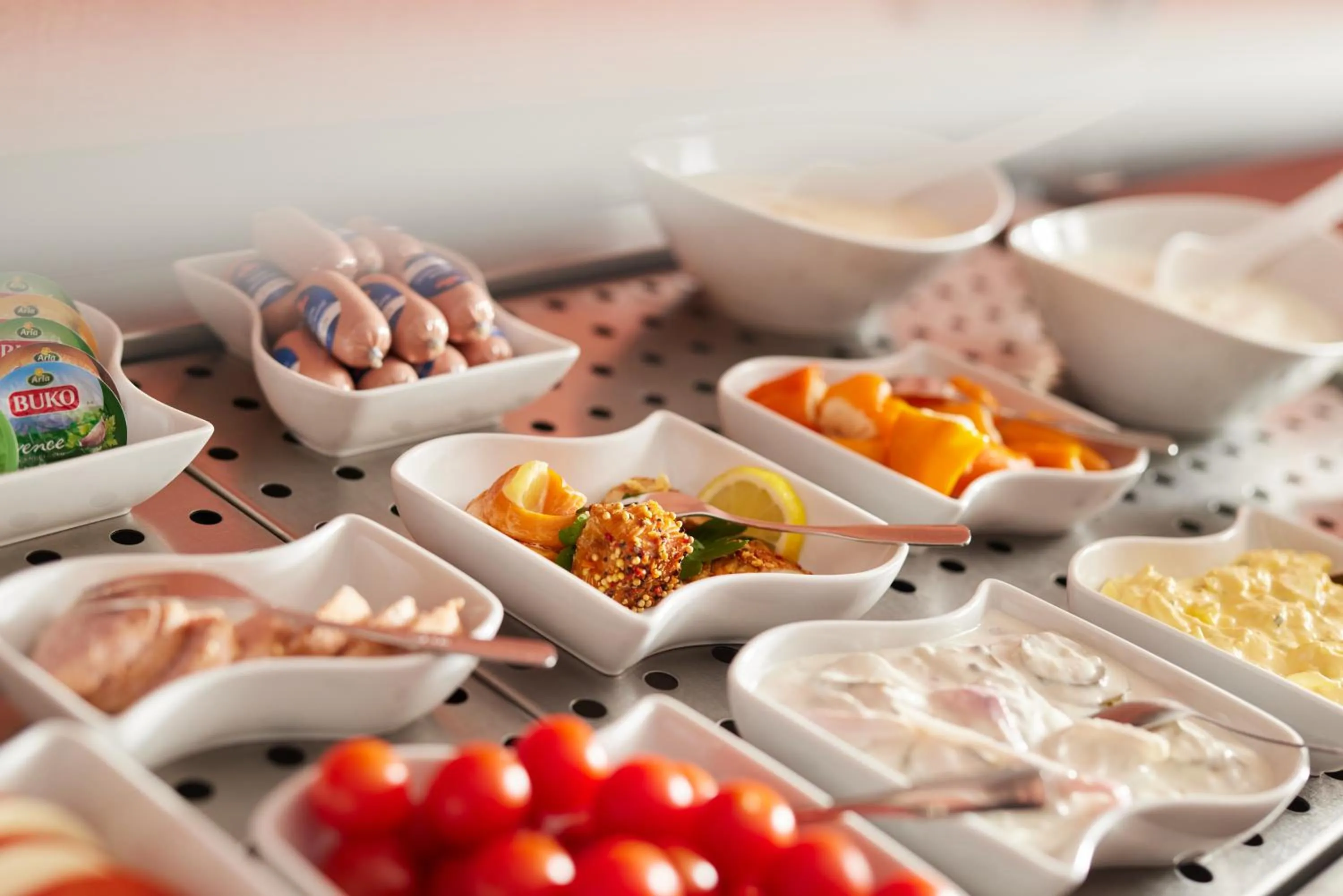 Breakfast in Best Western Raphael Hotel Altona